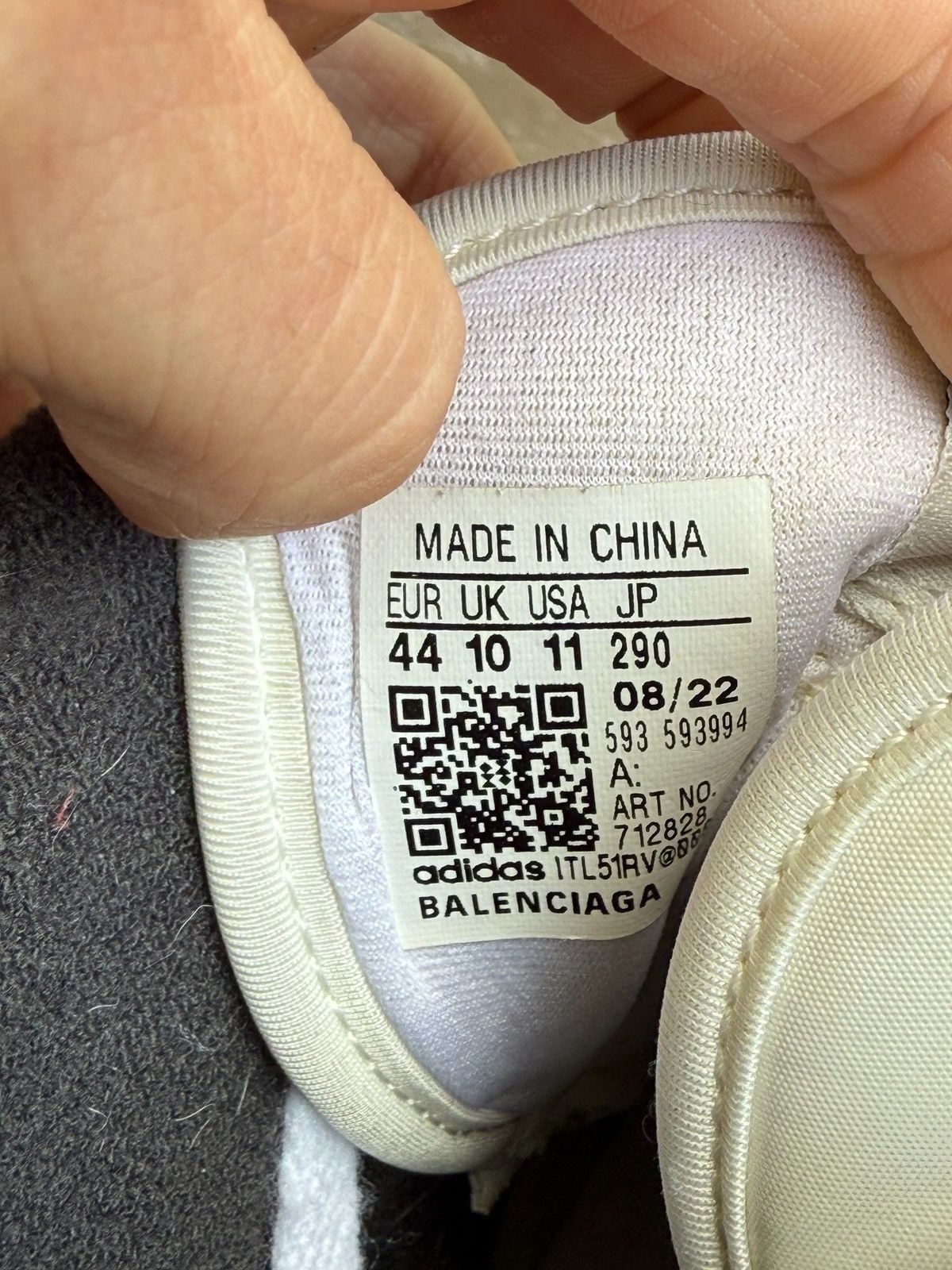 Balenciaga Balenciaga adidas tracks Size US 11 / EU 44 - 10 Thumbnail