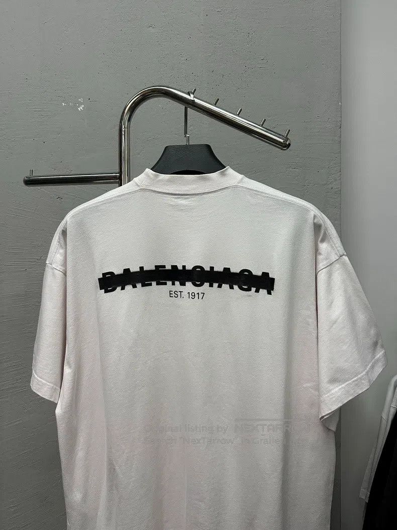 Balenciaga Balenciaga Short-sleeve, delete terms, white Size US M / EU 48-50 / 2 - 4 Thumbnail