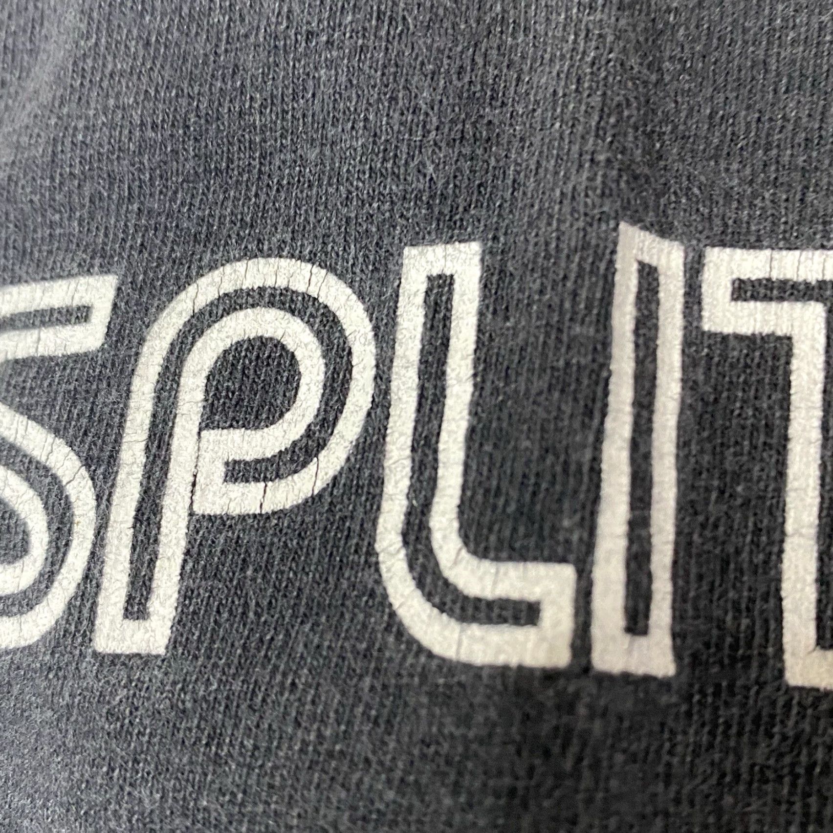 Vintage VINTAGE Split T-Shirt SECURITY Surf Skate Faded Men's Size Large Grunge Y2K 90s Retro Vintage Shirt Size US L / EU 52-54 / 3 - 2 Thumbnail