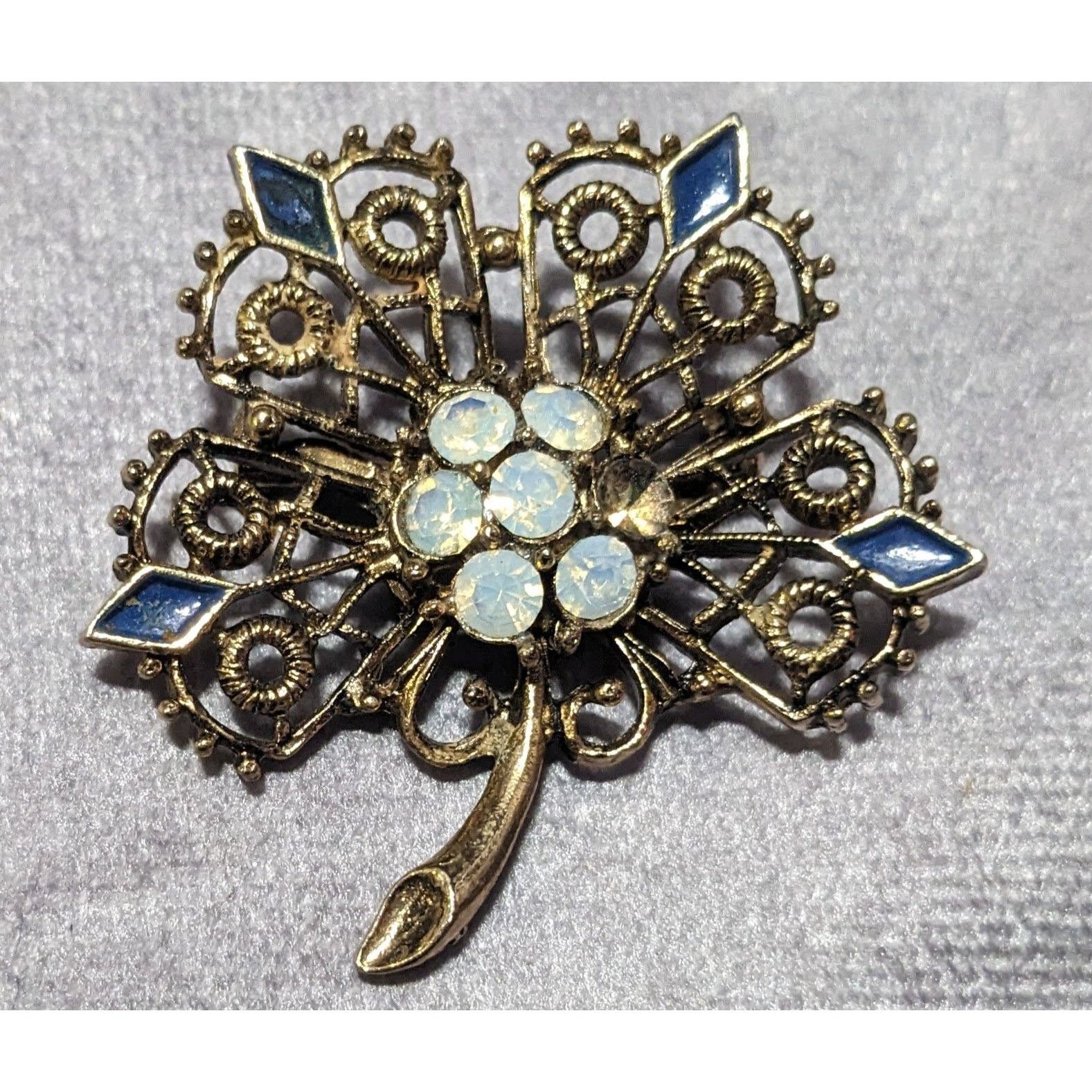 Other Vintage Gold Tone Floral Rhinestone Enamel Brooch Size ONE SIZE - 6 Thumbnail
