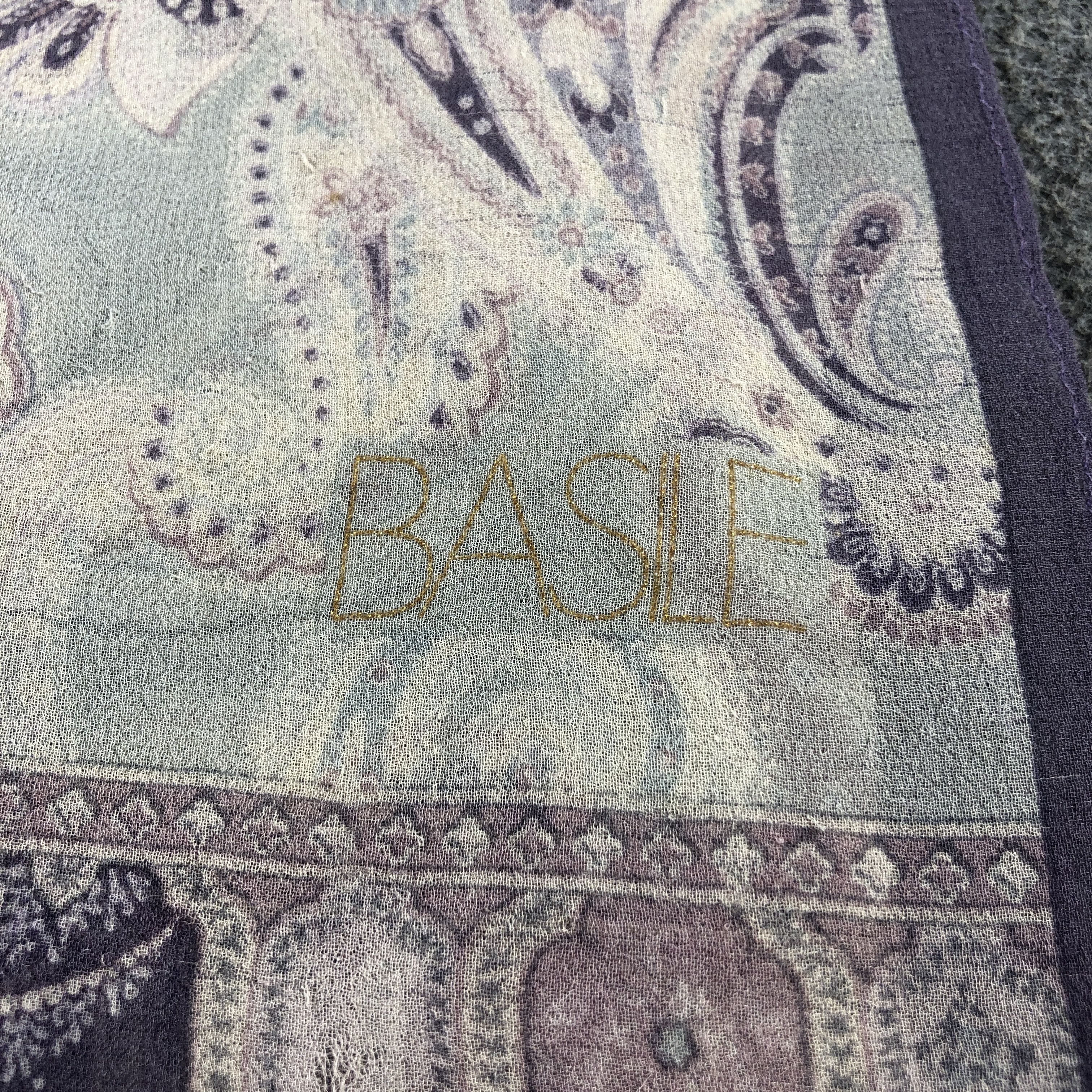 Vintage Basile Paisley Silk Stole Silk Scarf M1382 Size ONE SIZE - 4 Thumbnail