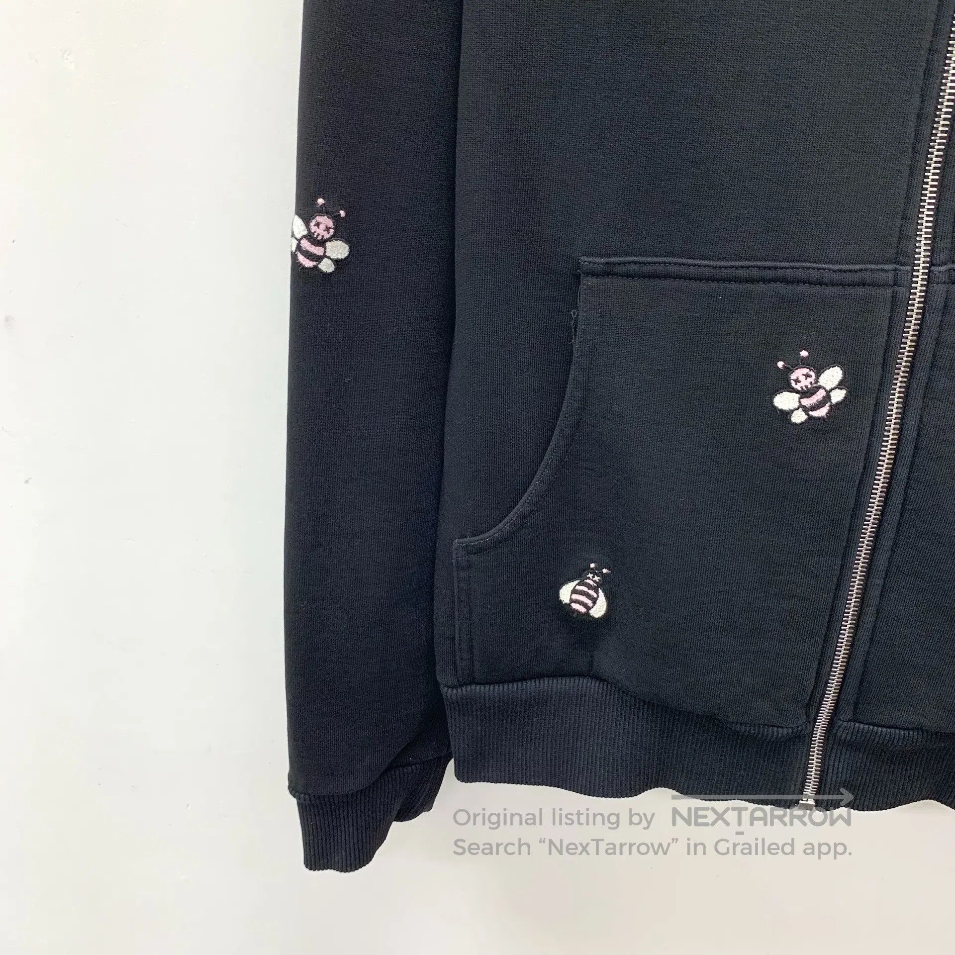 Dior Dior Black Bee Printed Cotton Hooded Zipper Long Sleeve Sw Size US S / EU 44-46 / 1 - 4 Thumbnail