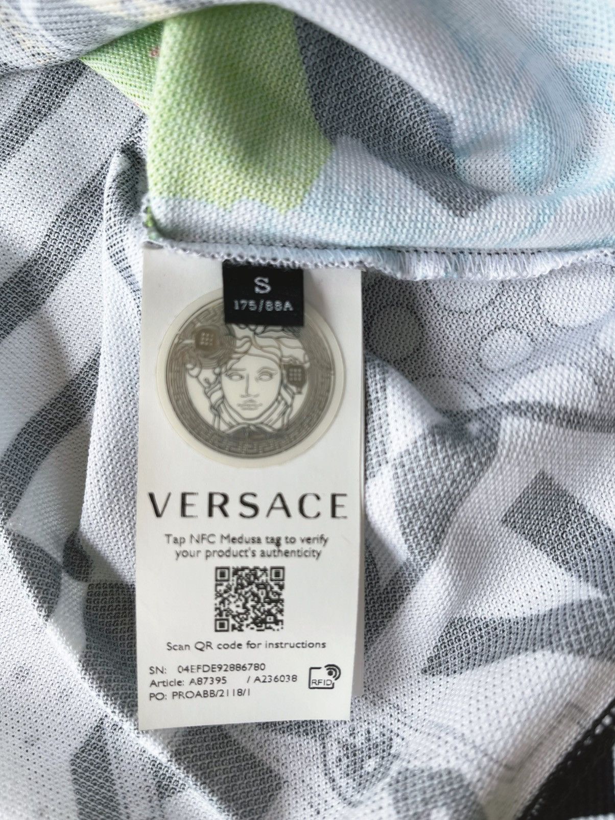 Versace New Versace short-sleeved T-shirt Size US M / EU 48-50 / 2 - 3 Thumbnail