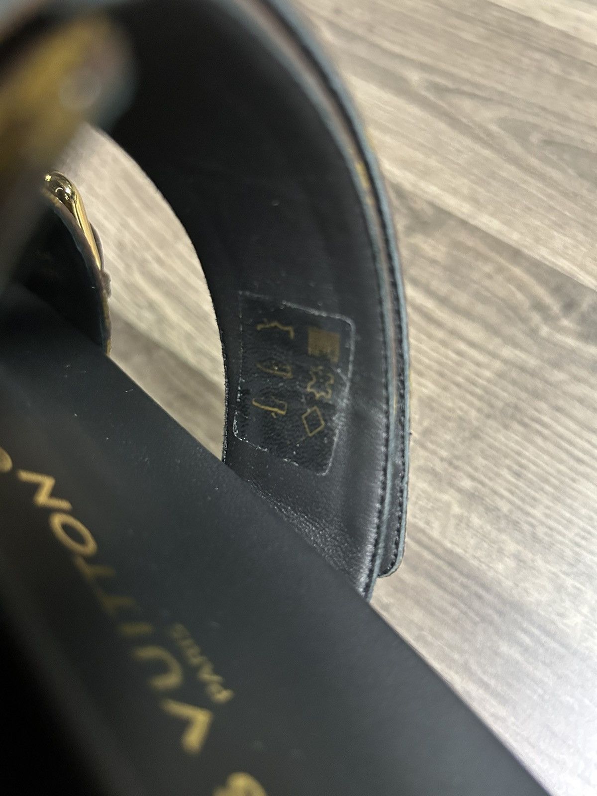 Louis Vuitton Louis Vuitton Bom Dia Flat Comfort Mule Size US 4.5 / IT 34.5 - 3 Thumbnail
