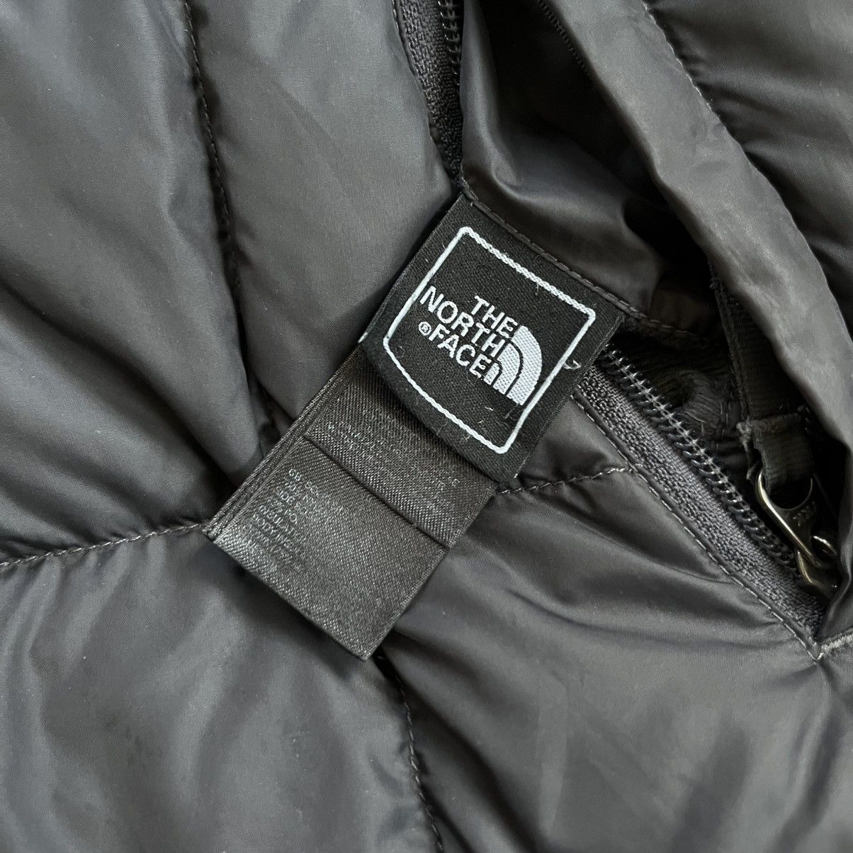 The North Face The North Face 550 Boys Down Jacket Size XS/S (18-20) Size US XS / EU 42 / 0 - 10 Thumbnail