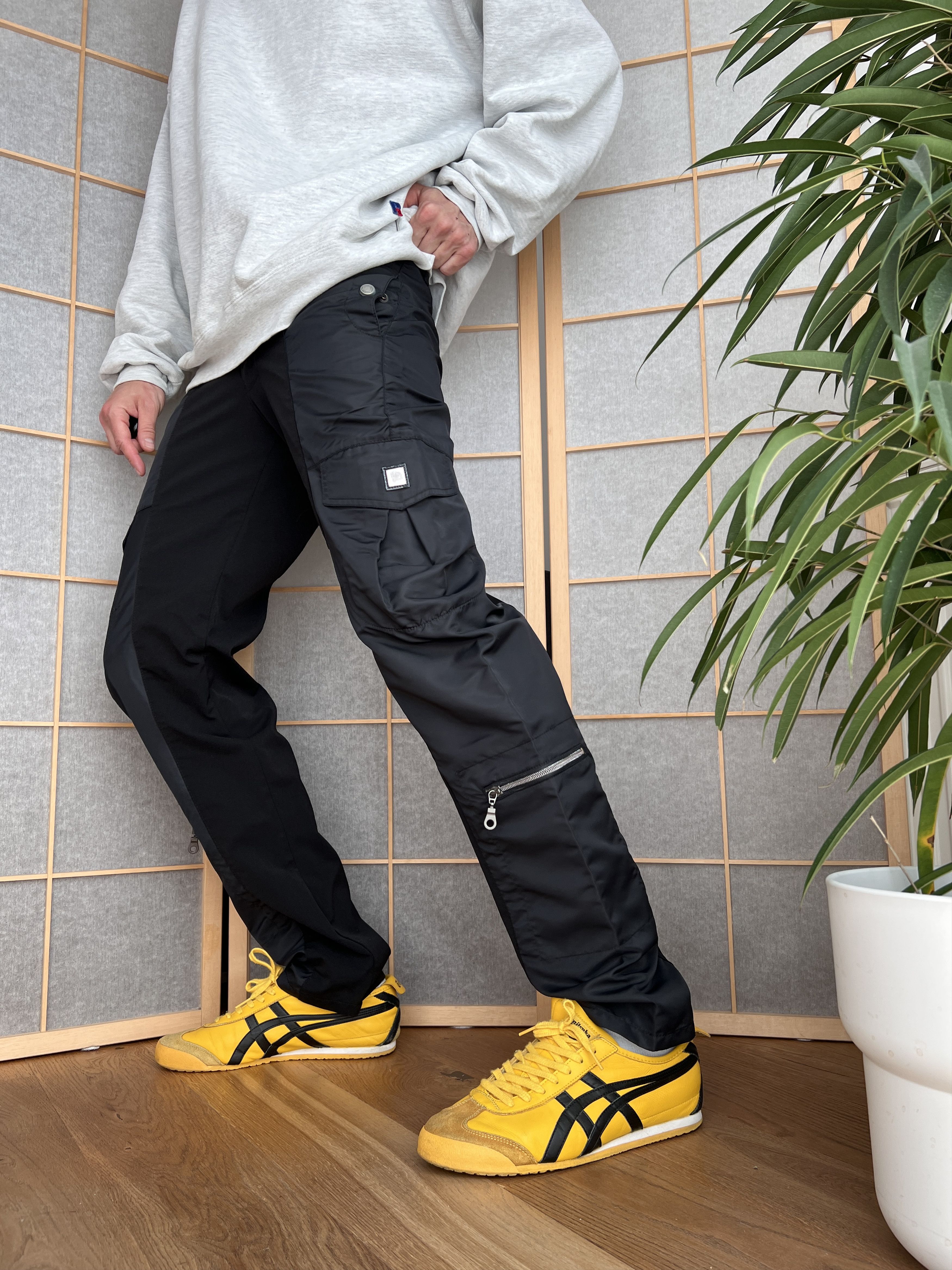 Marithe + Francois Girbaud 2000s Marithe Francois Girbaud cargo pants multipockets rare Size US 29 - 4 Thumbnail