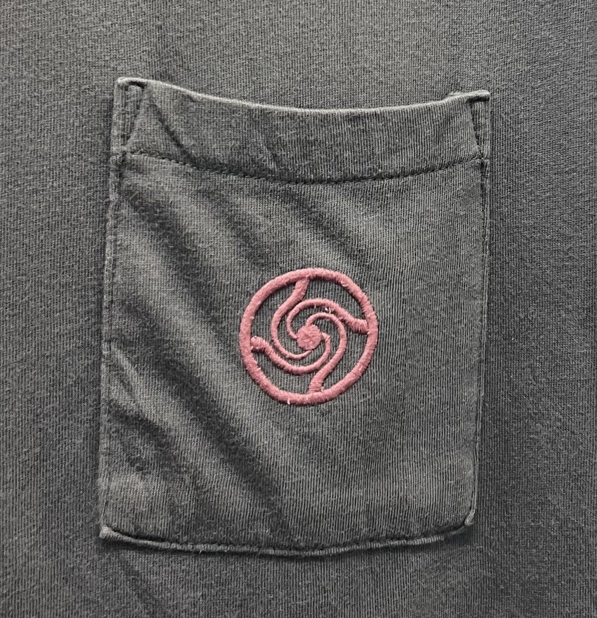 Anime × Uniqlo UNIQLO JUJUTSU KAISEN HIGH SCHOOL TOKYO KYOTO SHIRT Size US S / EU 44-46 / 1 - 4 Thumbnail