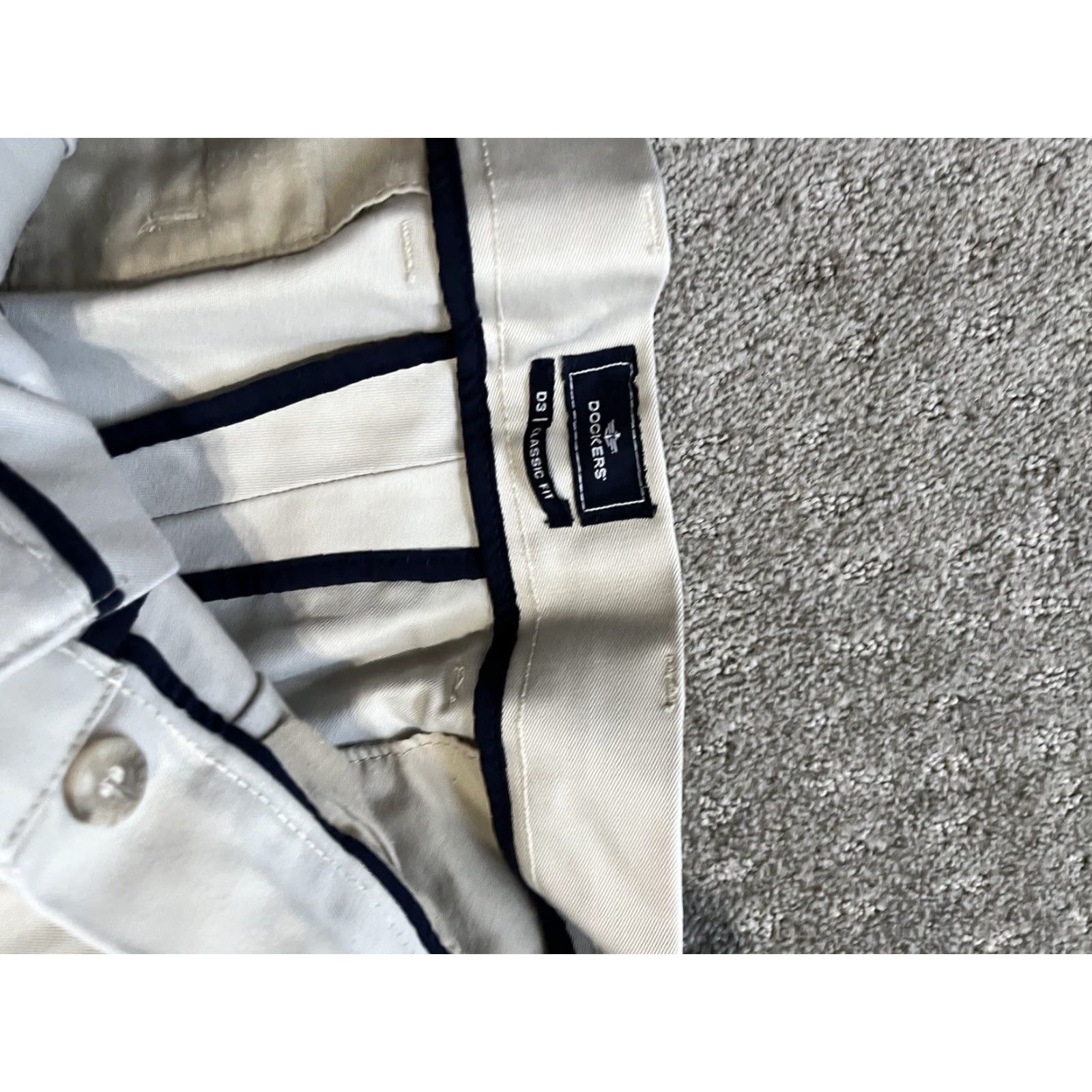 Dockers DOCKERS Classic Fit Pleated Dress Pants 38x26 Beige Vintage Khaki Brand DOCKERS Fit Classic Size 38 Inseam 26 in 100% Cotton Chinos Pants Leather? Size US 38 / EU 54 - 5 Thumbnail