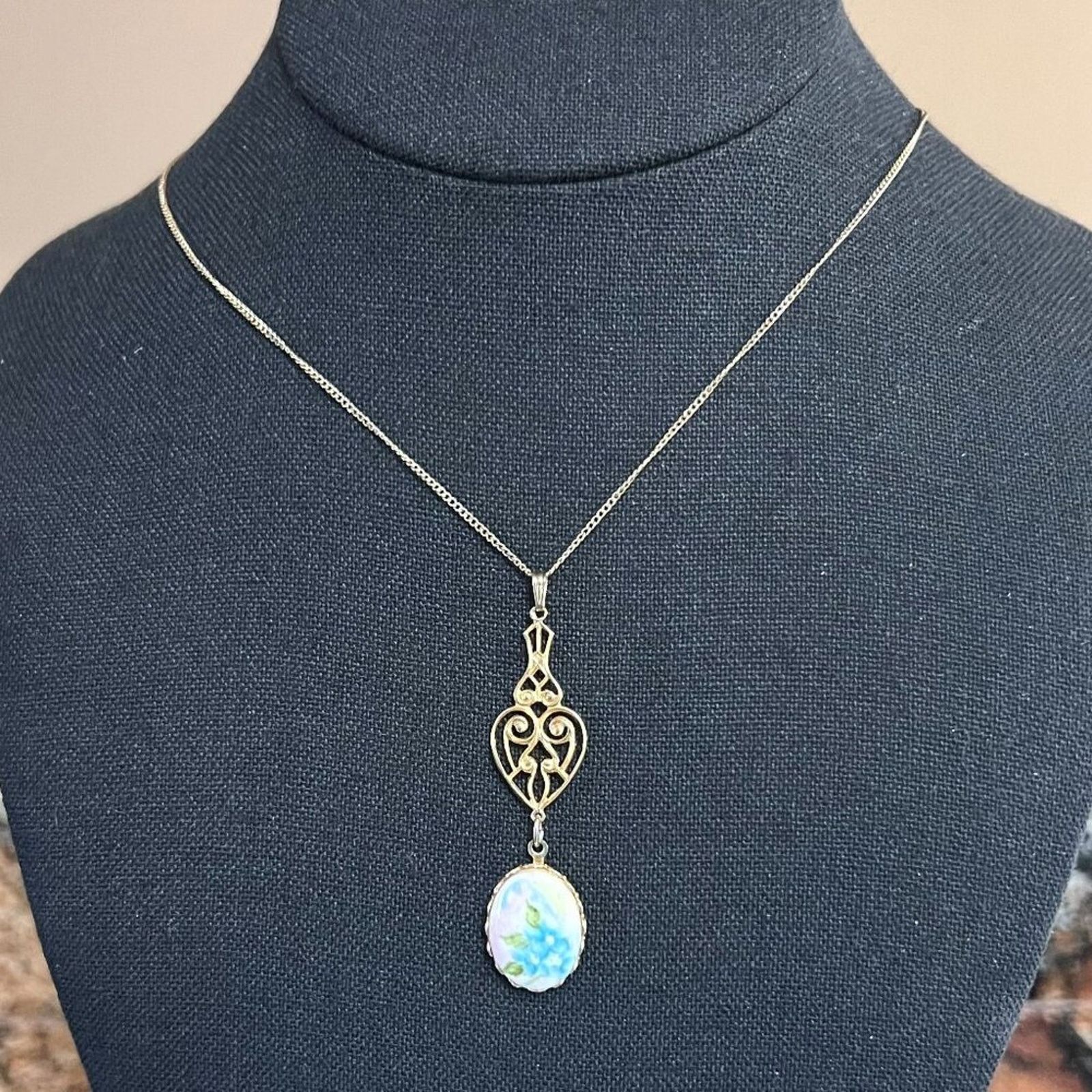 & Other Stories Ceramic Goldtone Filigree Blue Flower Necklace Size ONE SIZE - 6 Thumbnail