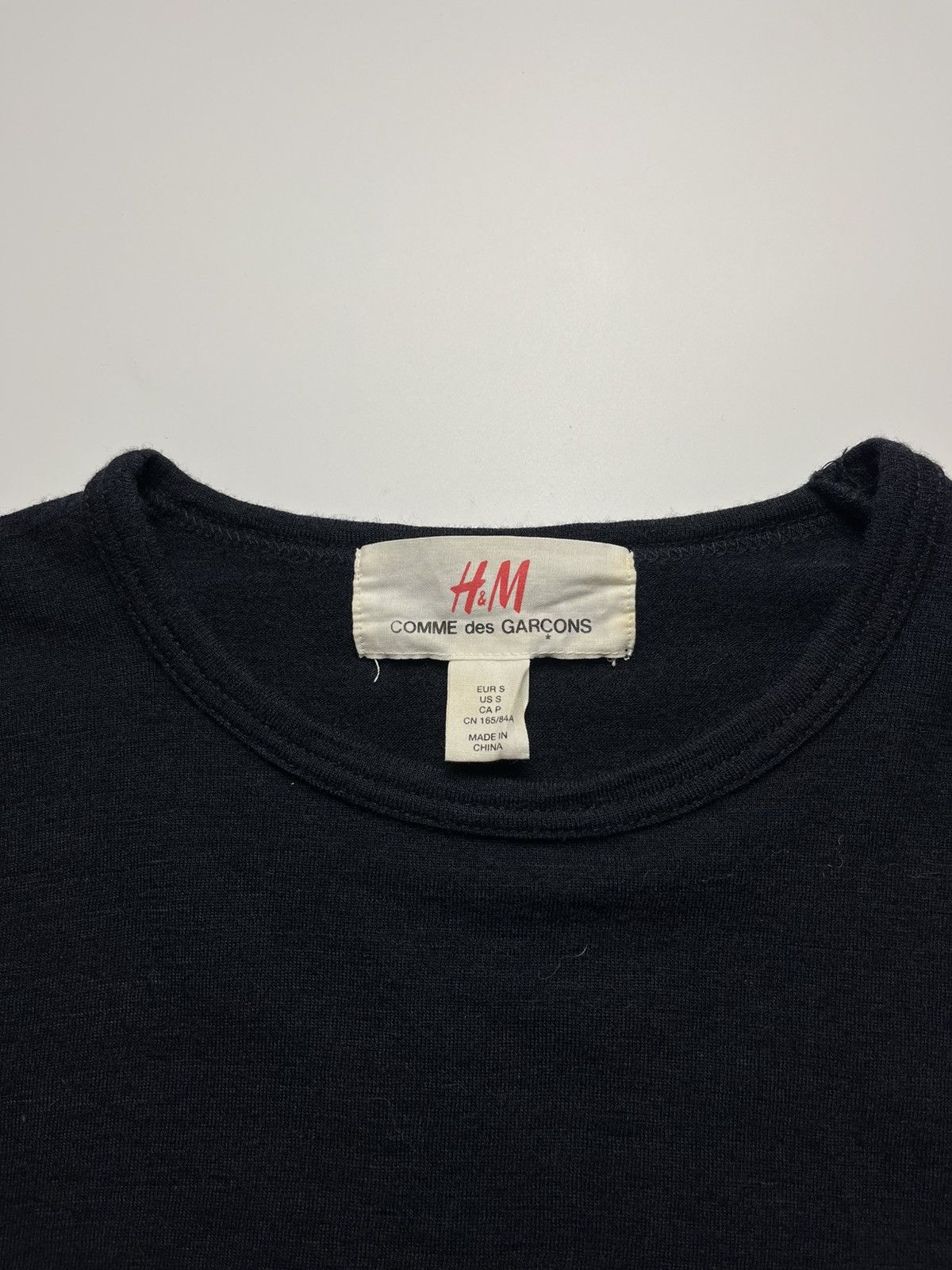 Comme des Garcons × H&M H&M x Comme des Garçons - 2008 Black Raw Hem Design L/S Size S / US 4 / IT 40 - 4 Thumbnail