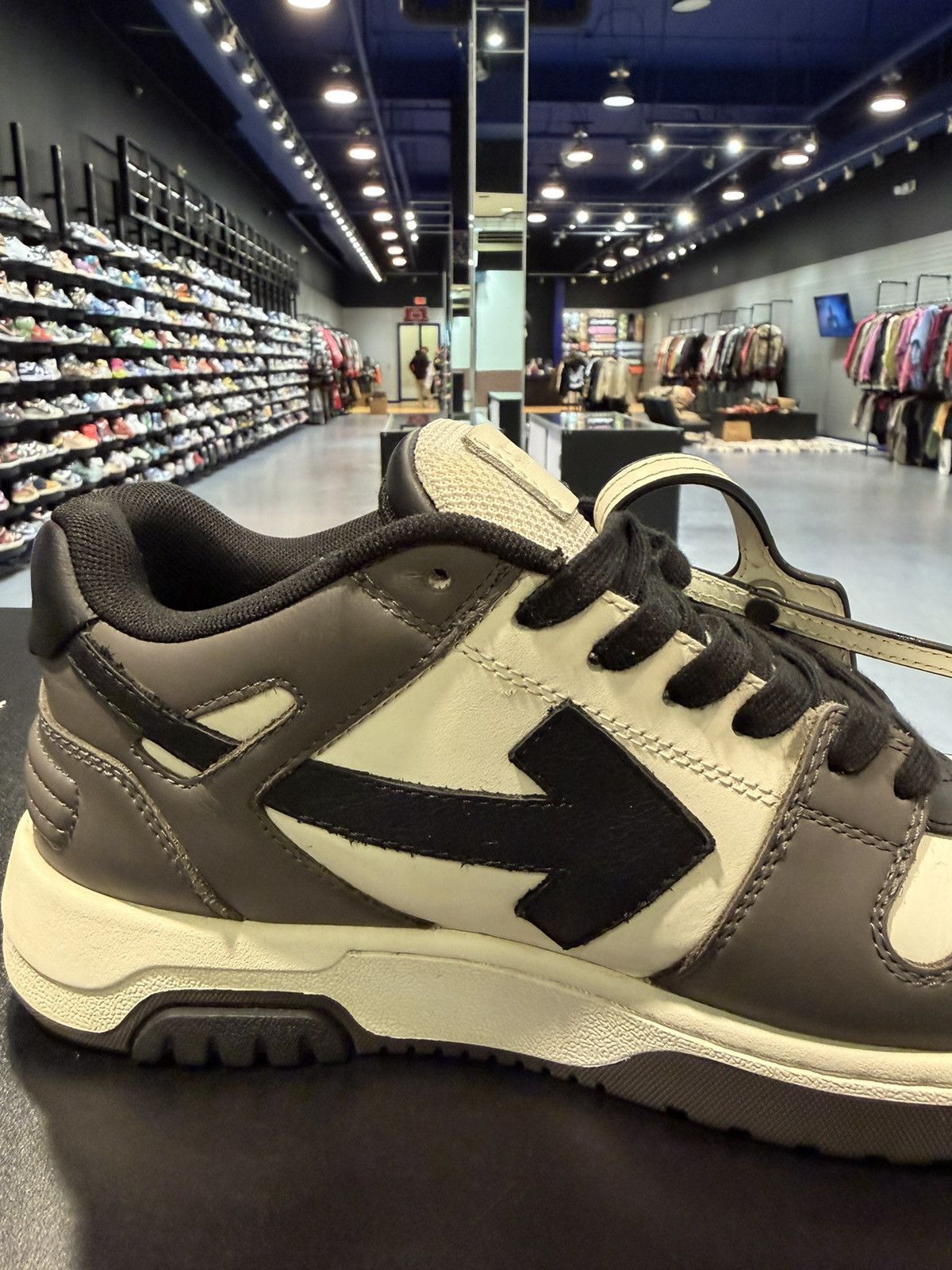Off-White Size 9w/39EU - Off-White Out Of Office Dark Grey Low Tops Size US 9 / IT 39 - 8 Thumbnail