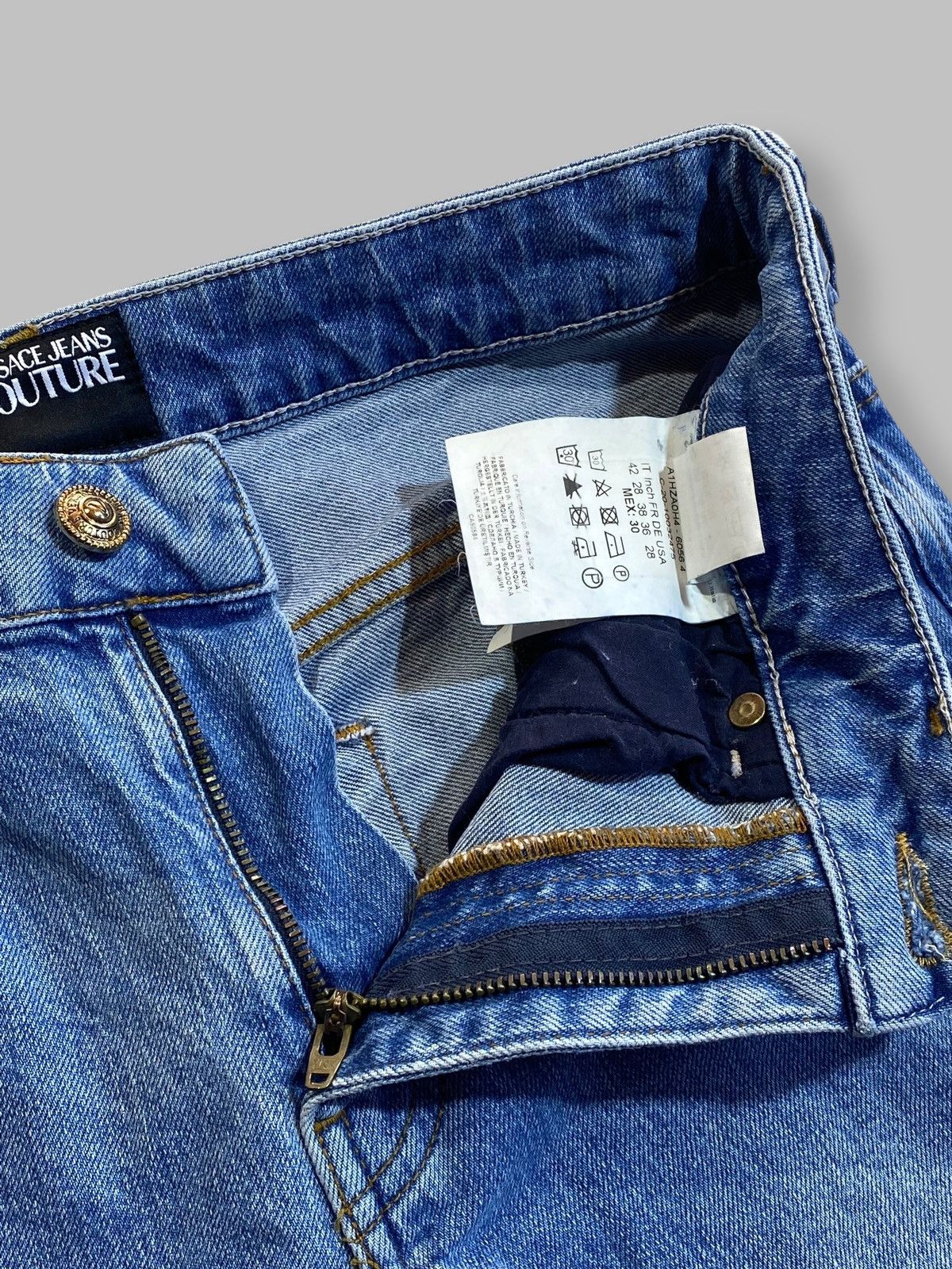Versace Versace Jeans Couture Crop Flared Washed Denim Jeans Pants Size 28" / US 6 / IT 42 - 21 Thumbnail