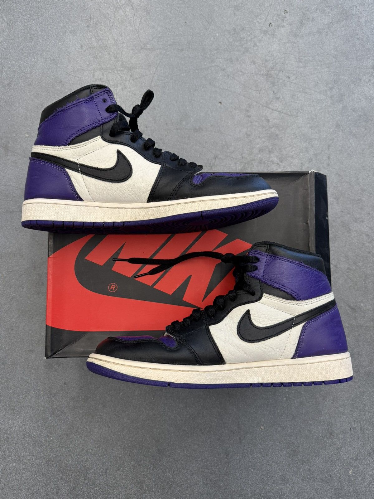 Jordan Brand 2018 Air Jordan 1 Retro High Court Purple Size US 10 / EU 43 - 2 Thumbnail