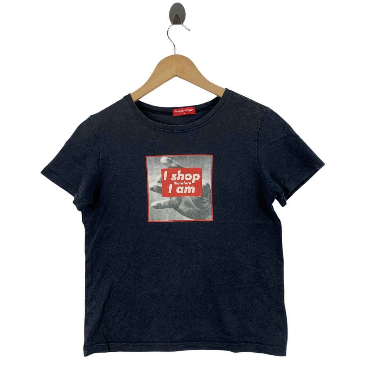 Barbara Kruger BARBARA KRUGER I Shop Therefore I Am By Uniqlo Tshirt Size M / US 6-8 / IT 42-44 - 1 Thumbnail