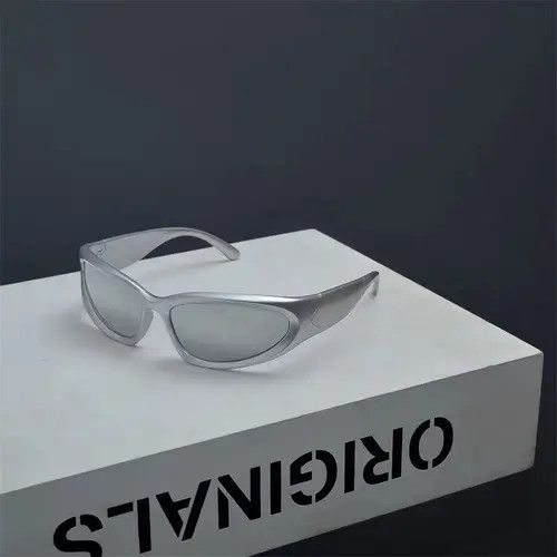 Vintage Retro punk sunglasses Size ONE SIZE - 1 Thumbnail