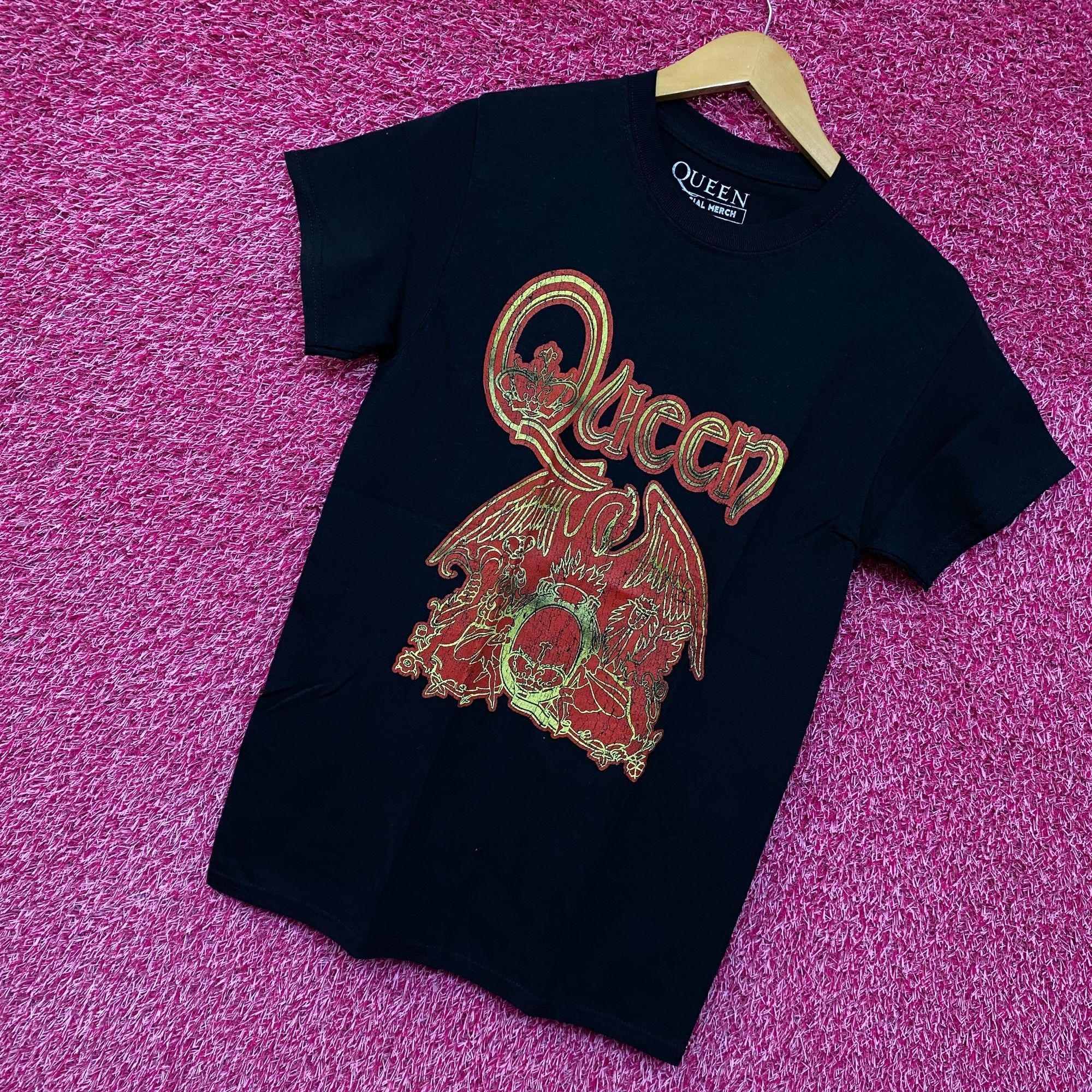 Band Tees Queen Freddie Mercury Logo Rock Tshirt size Small Size US S / EU 44-46 / 1 - 3 Thumbnail