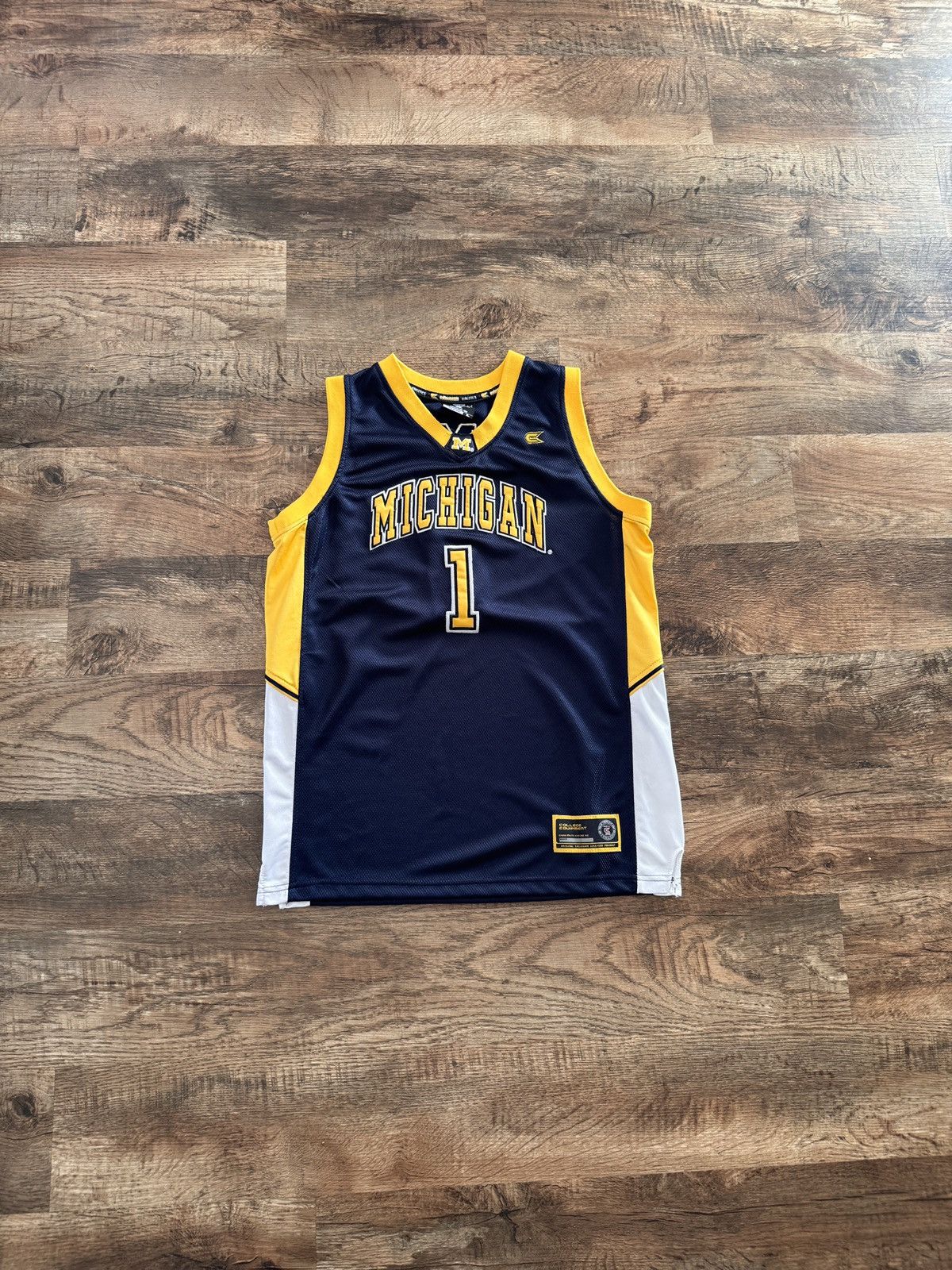 Colosseum Athletics Michigan Jersey Size US L / EU 52-54 / 3 - 1 Thumbnail