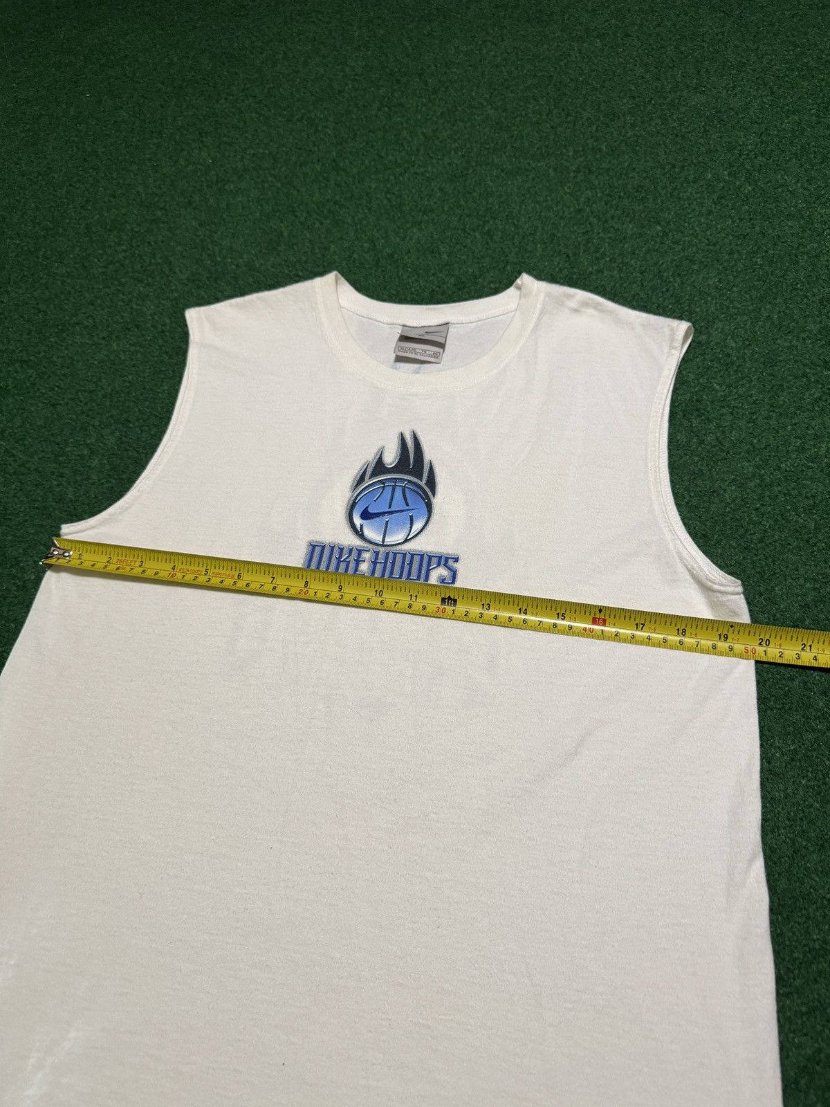 Nike Nike Hoops Basketball Reign Supreme Flame 20x27 Tank Top Size US M / EU 48-50 / 2 - 6 Thumbnail