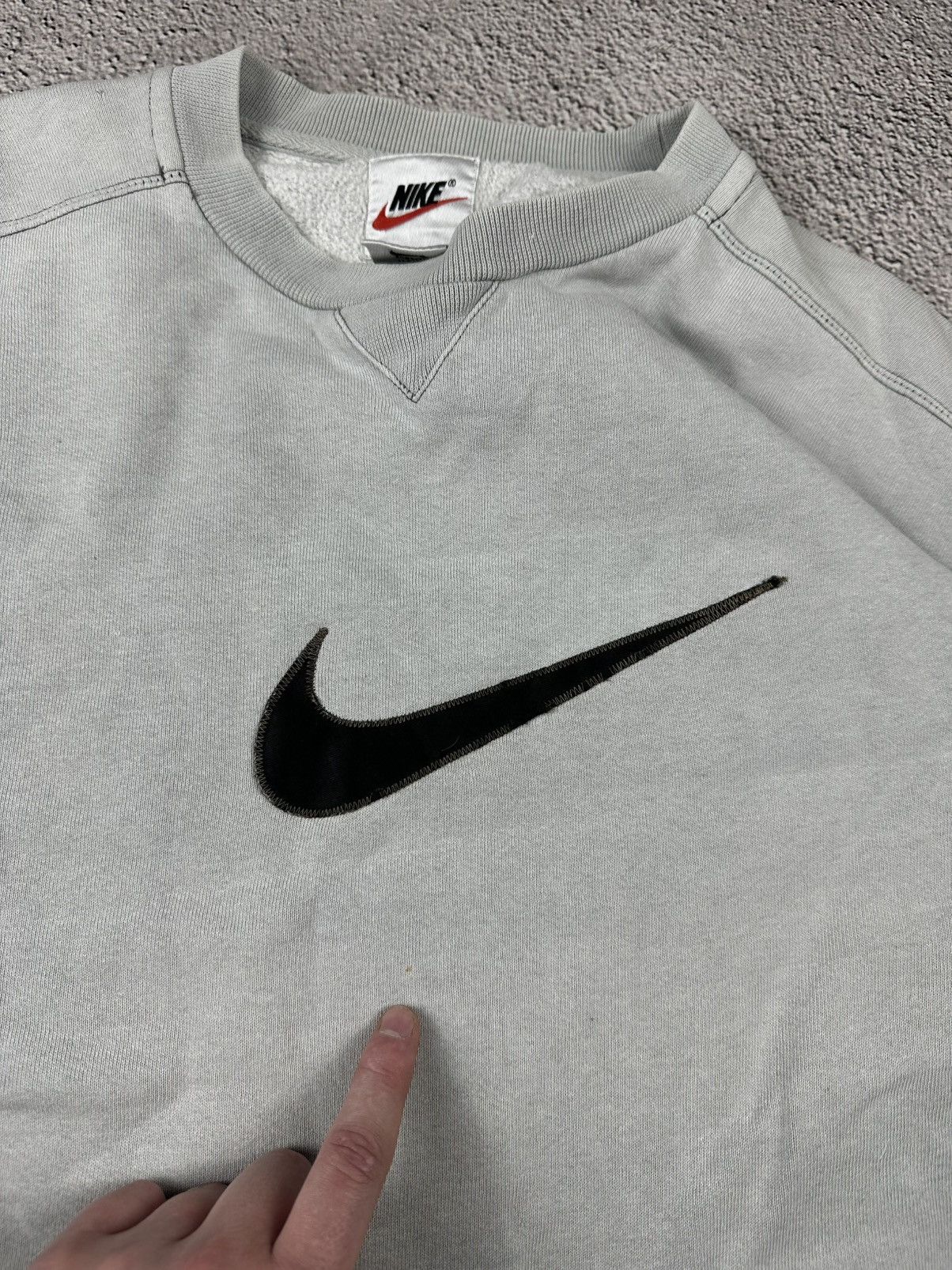 Nike Vintage Nike Sweatshirt Boxed Logo Faded Y2K Rare 90s SK8 Size US M / EU 48-50 / 2 - 7 Thumbnail