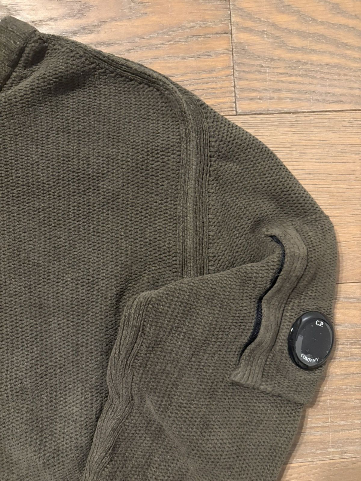 C.P. Company CP Company Badge Sweater Size US S / EU 44-46 / 1 - 3 Thumbnail