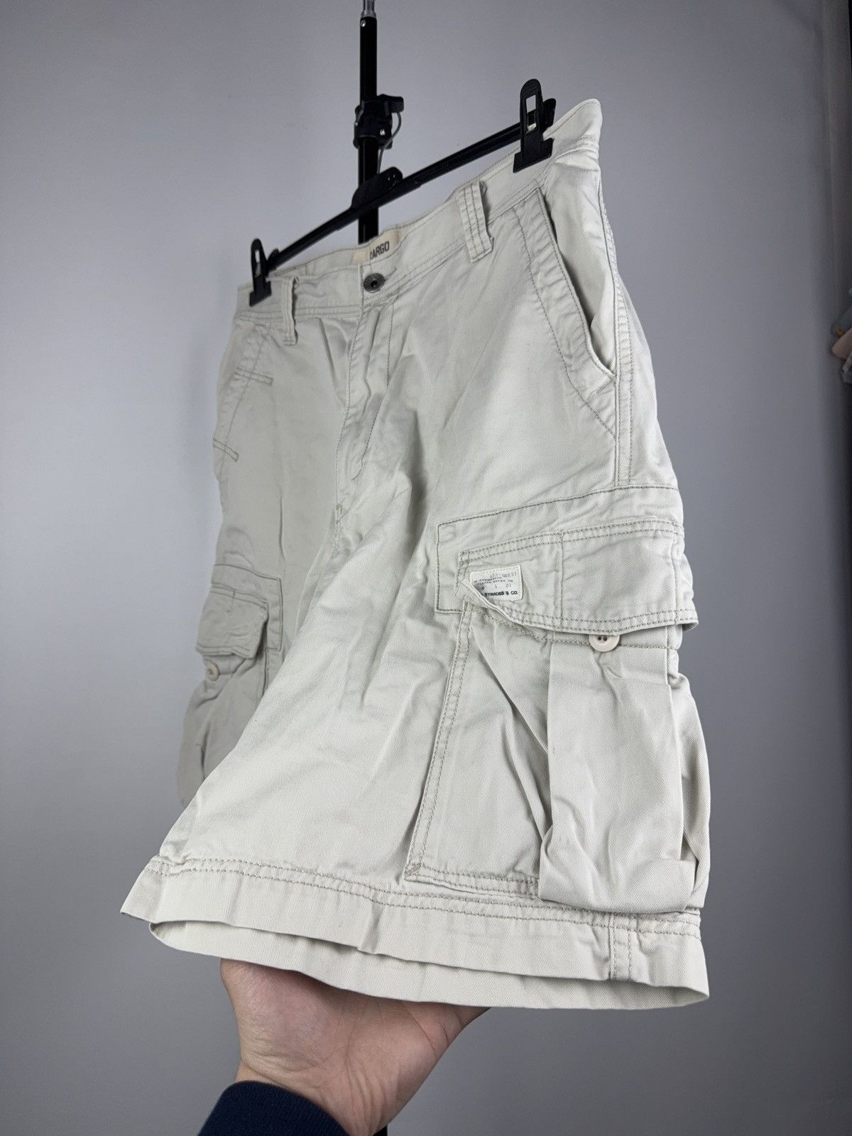 Levi's × Vintage Crazy Vintage 00s Baggy Skater Style Levis Cargo Shorts Size US 33 - 4 Thumbnail