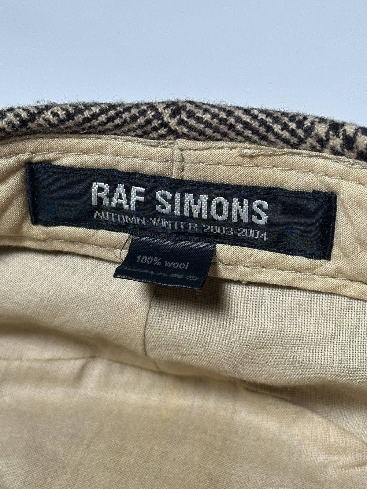 Raf Simons Raf Simons AW03 Runway Newspaper Hat Size ONE SIZE - 3 Thumbnail