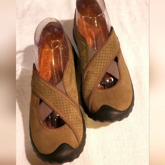 Vintage Private by Clark's Non-Slip Soles Suede Uppers Sz. 7.5 Loafe Size US 7.5 / IT 37.5 - 1 Thumbnail