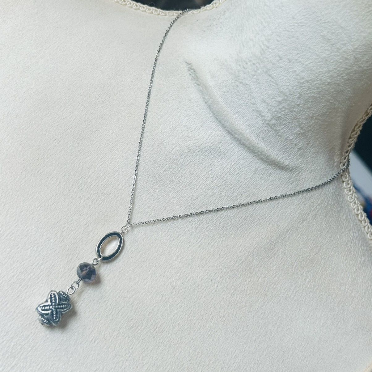 Handmade Handcrafted faceted glass crystal dangle pendant necklace Size ONE SIZE - 2 Thumbnail