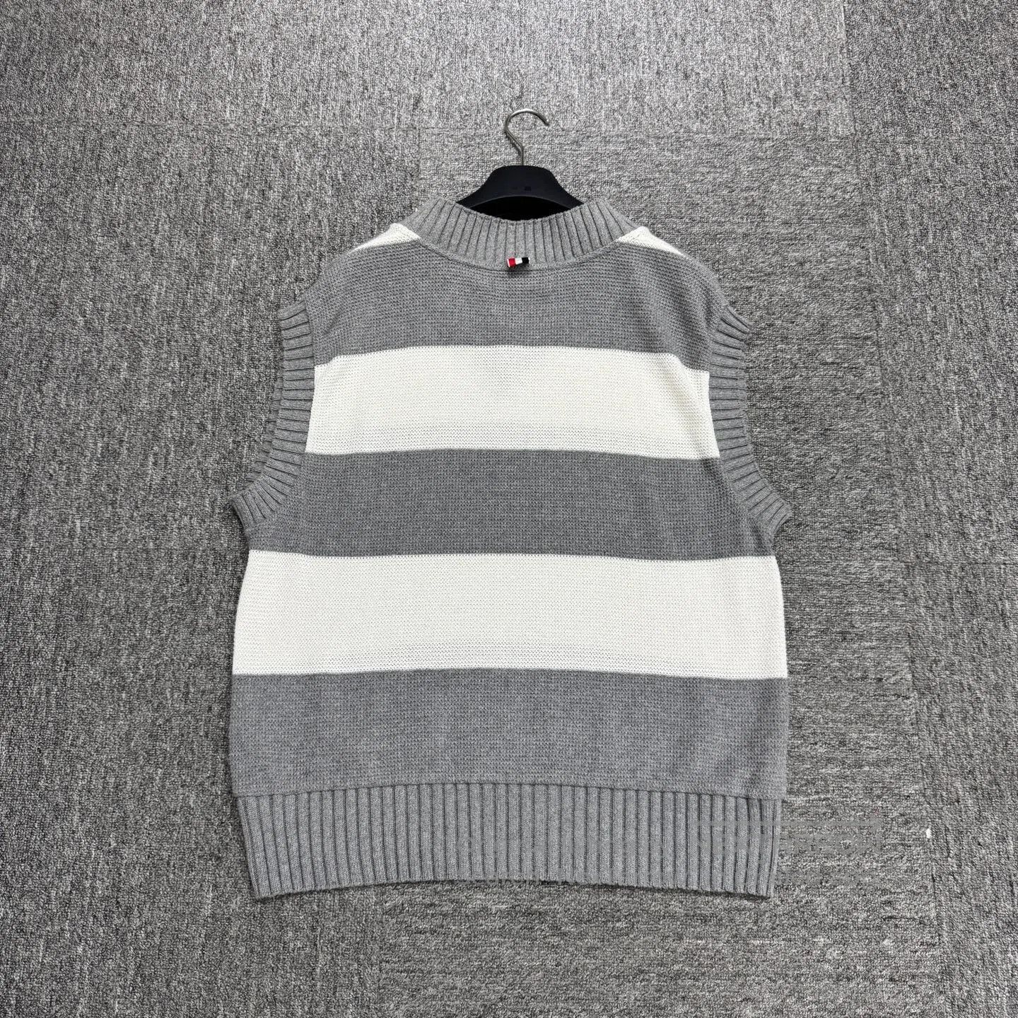 Thom Browne Thom Browne Striped collar vest| Size US L / EU 52-54 / 3 - 2 Thumbnail