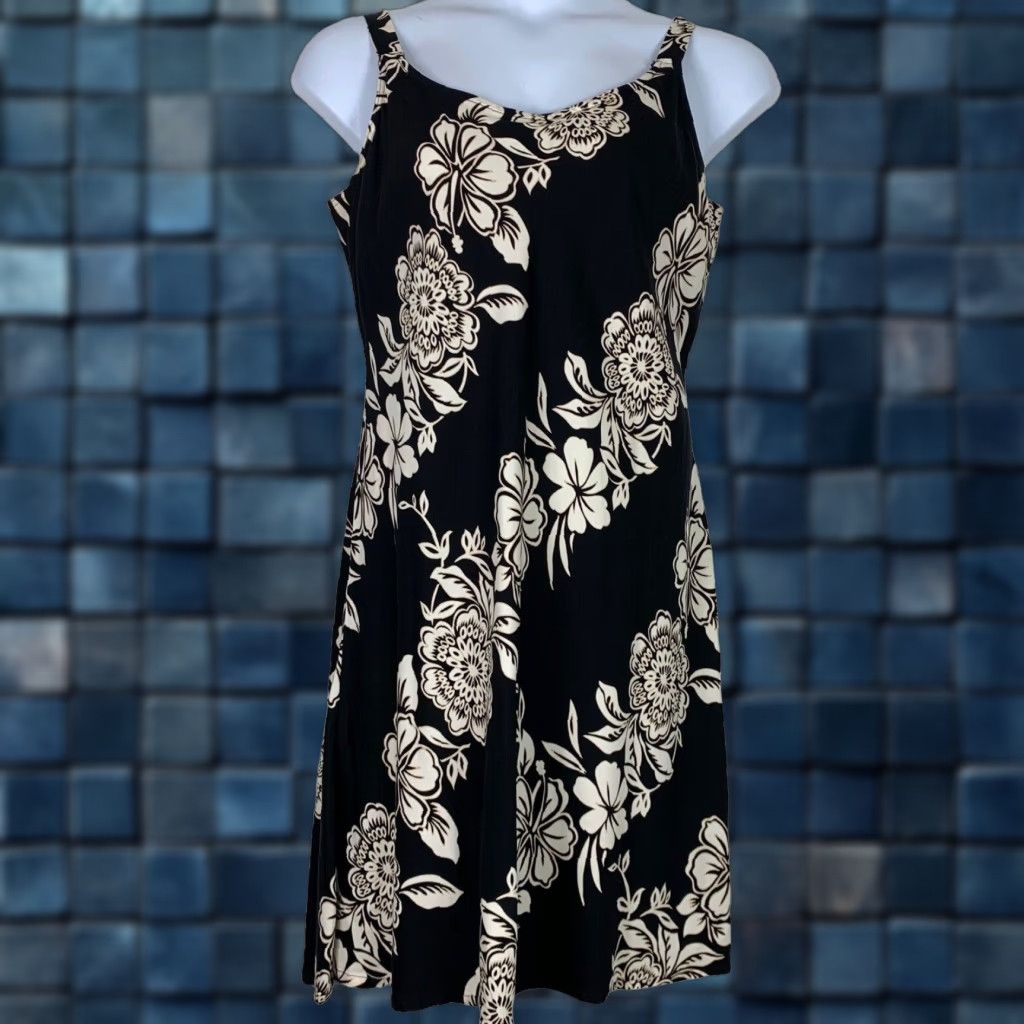 VINTAGE Hilo Hattie Hawaiian Dress Large Floral Sleeveless Knee Length Black  White Womens