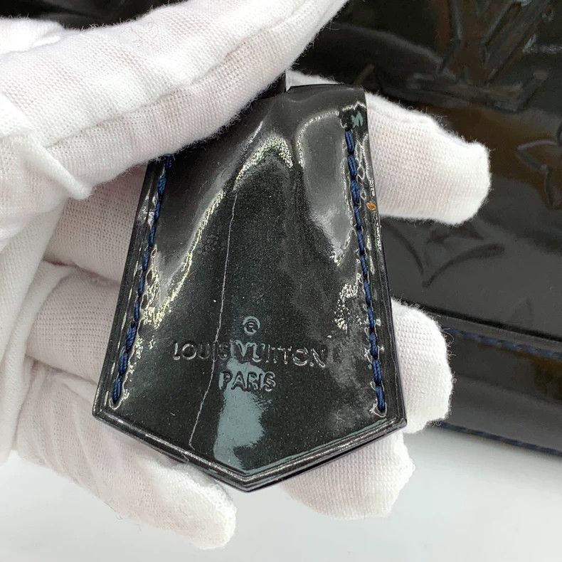 Louis Vuitton Louis Vuitton Black lacquer logo presbyopic embossed handb Size ONE SIZE - 7 Thumbnail