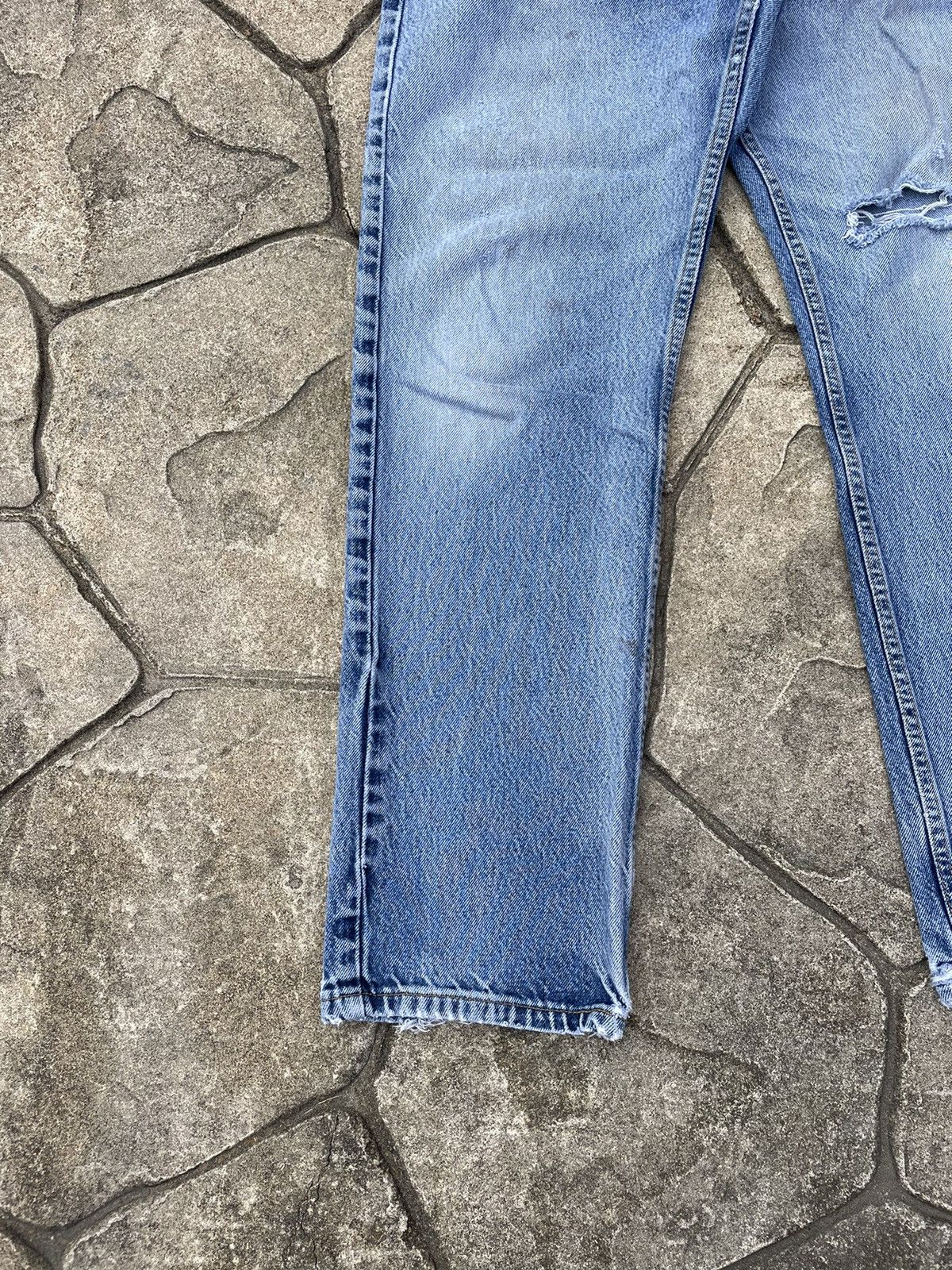 Levi's × Vintage Vintage 90s Levi 505 Distressed Blue Jeans Size US 34 / EU 50 - 2 Thumbnail