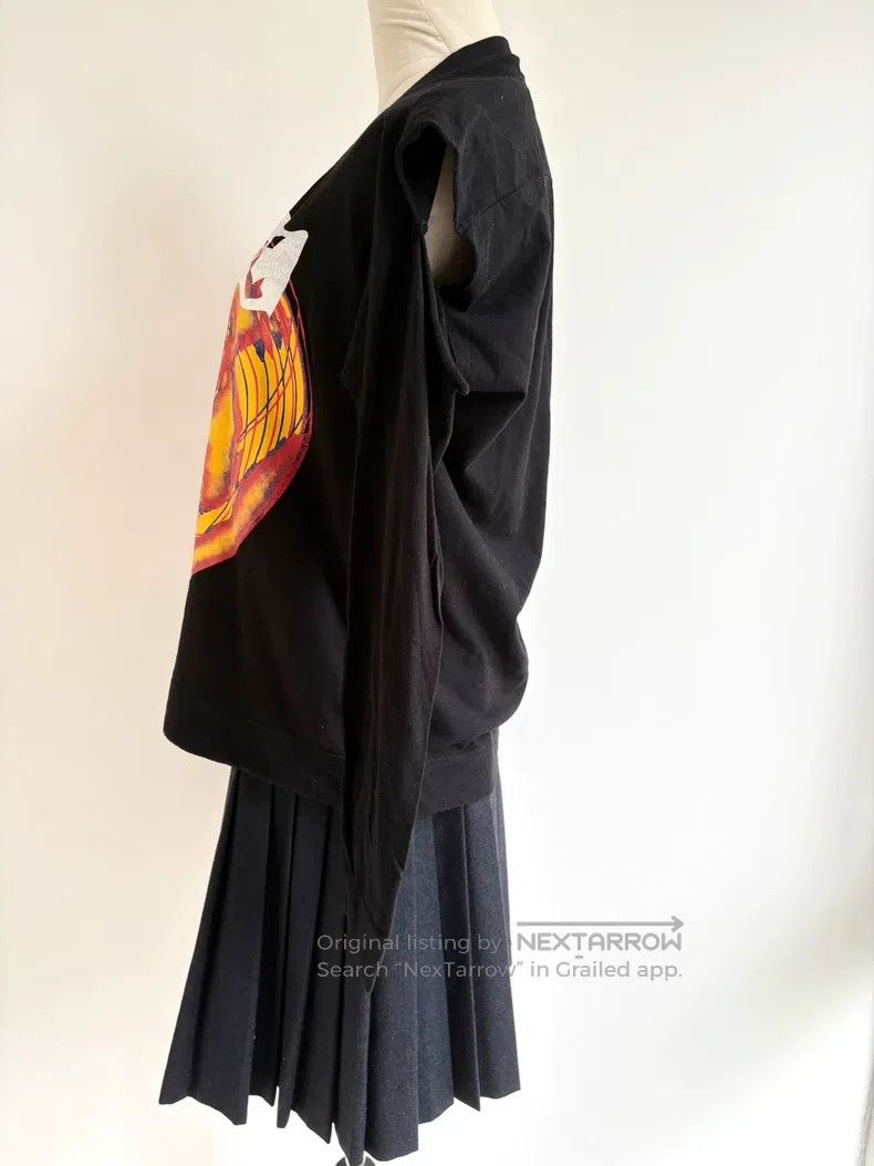 Vivienne Westwood Vivienne Westwood Vintage black heart earth off-shoulder t Size XS / US 0-2 / IT 36-38 - 4 Thumbnail