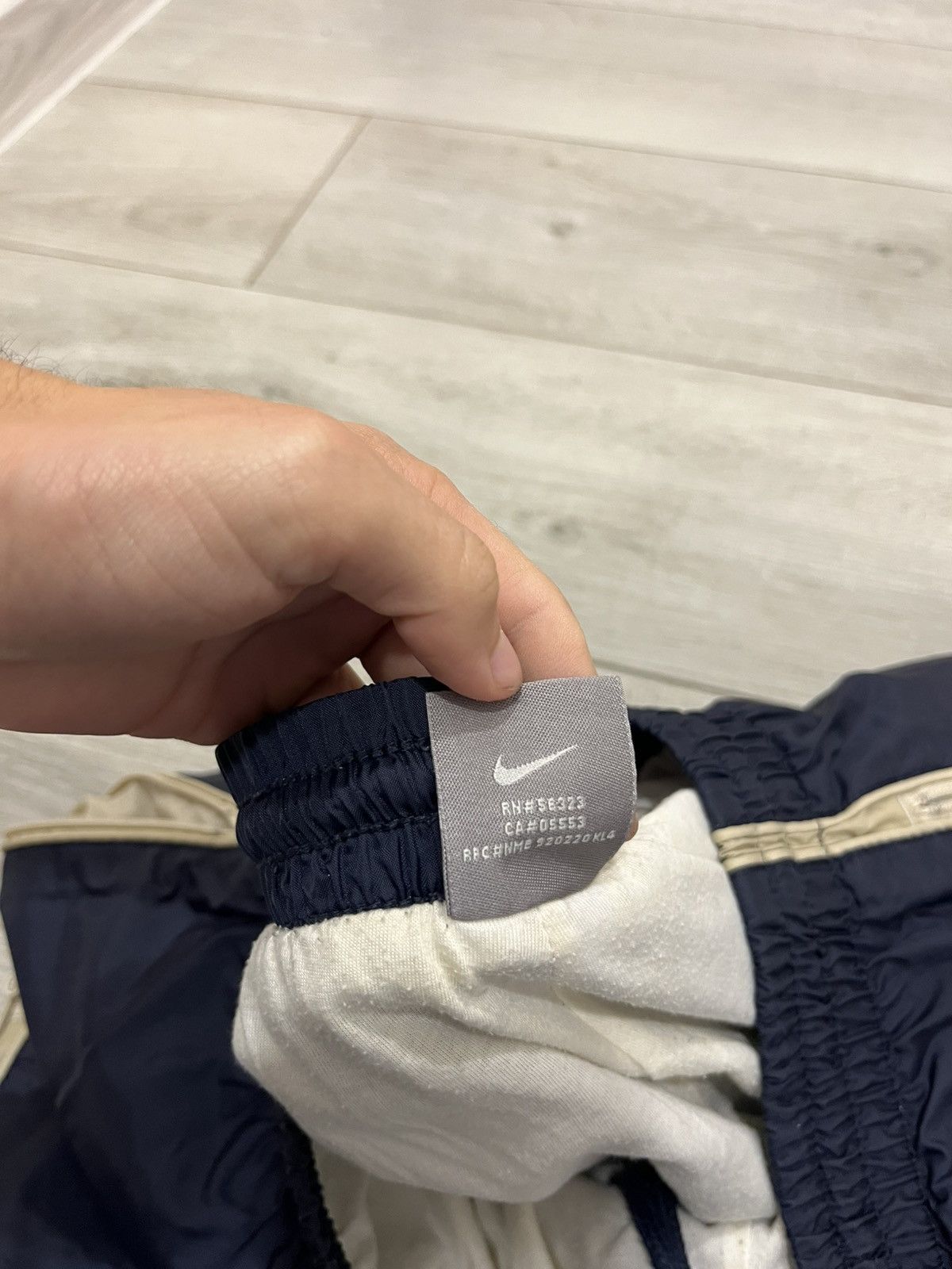 Nike Vintage Nike Track Pants Nylon Y2K 00s Swoosh Striped Size US 40 / EU 56 - 6 Thumbnail