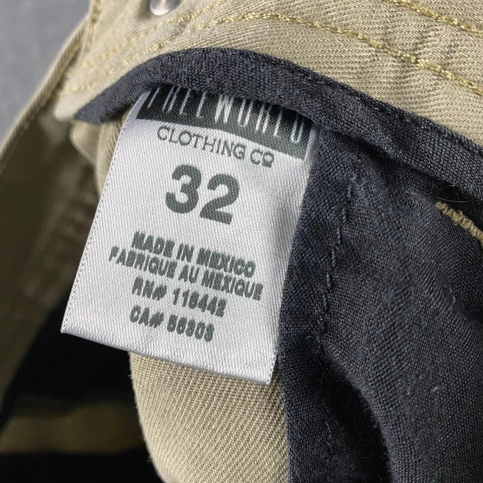 Free World Free World Bermuda Shorts Men's 32 Beige Cotton Blend Adults Size US 32 / EU 48 - 8 Thumbnail