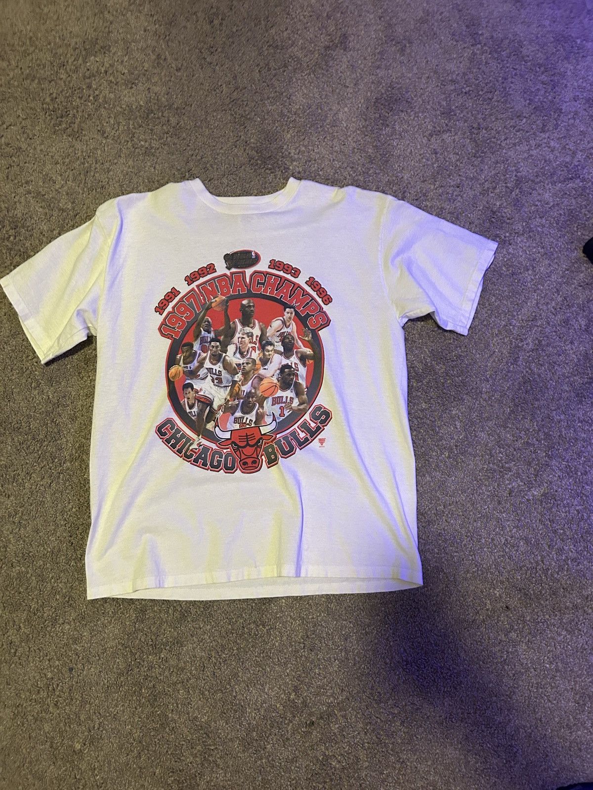 Jordan Brand × Vintage Vintage Michael Jordan 1997 Championship Shirt Size US L / EU 52-54 / 3 - 1 Thumbnail