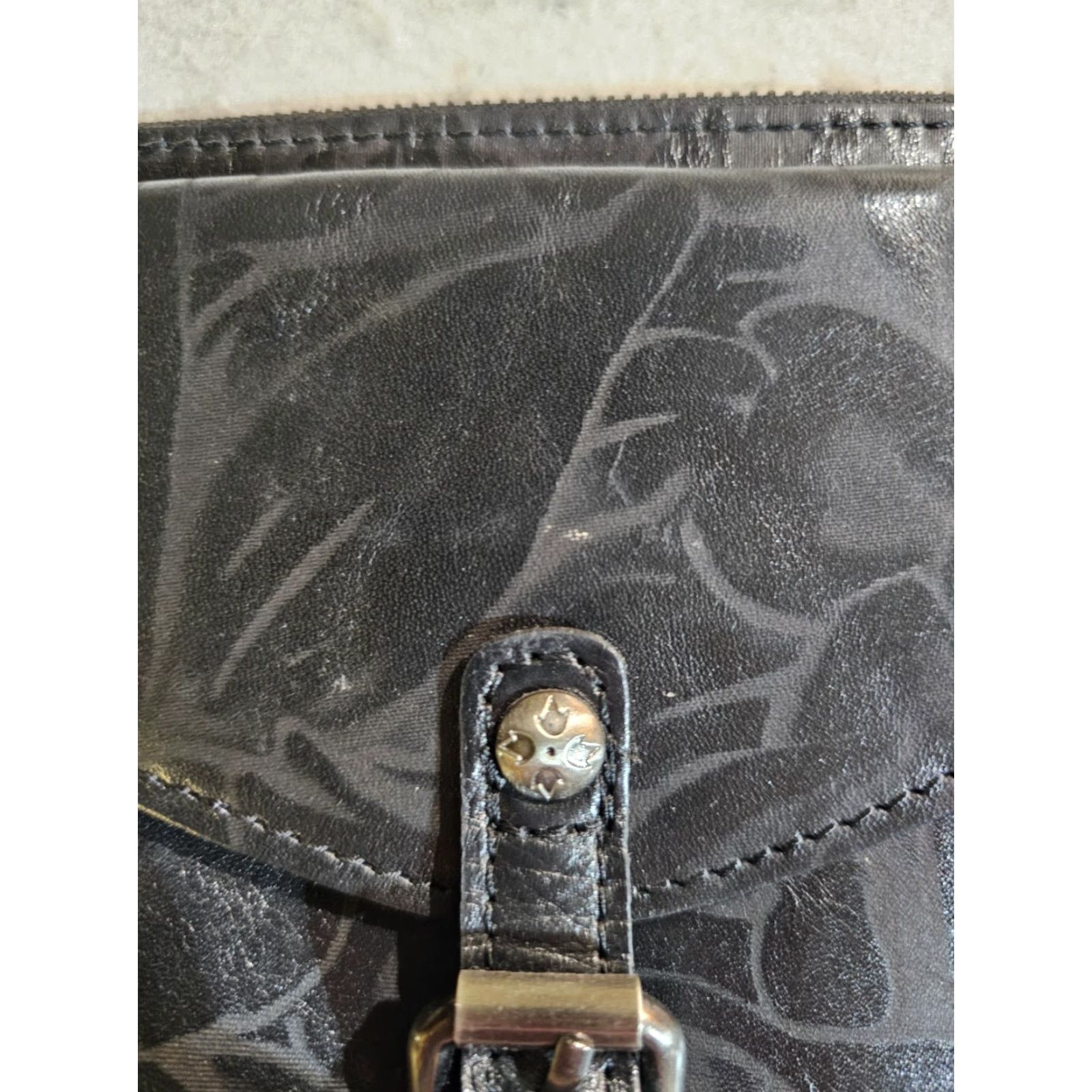 Patricia Nash Patricia Nash Avellino Crossbody Handbag Black Embossed Leather Floral Design Size ONE SIZE - 4 Thumbnail