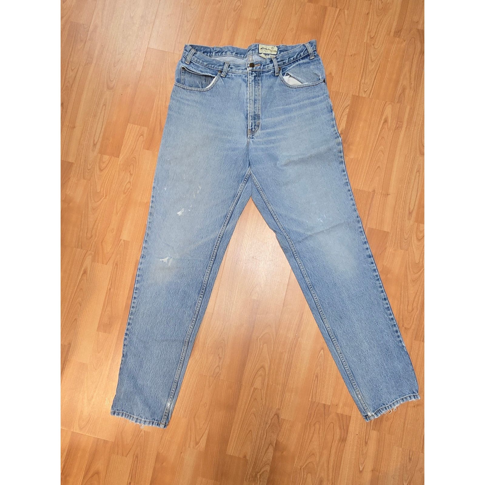 Eddie Bauer Eddie Baur Jeans 36x36 Light Wash Denim Natural Distressing Size US 36 / EU 52 - 1 Thumbnail