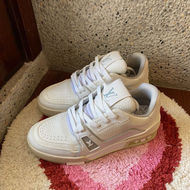 Louis Vuitton Louis Vuitton White Trainer Low-Top Sneakers 0079 Size US 8 / IT 38 - 1 Thumbnail