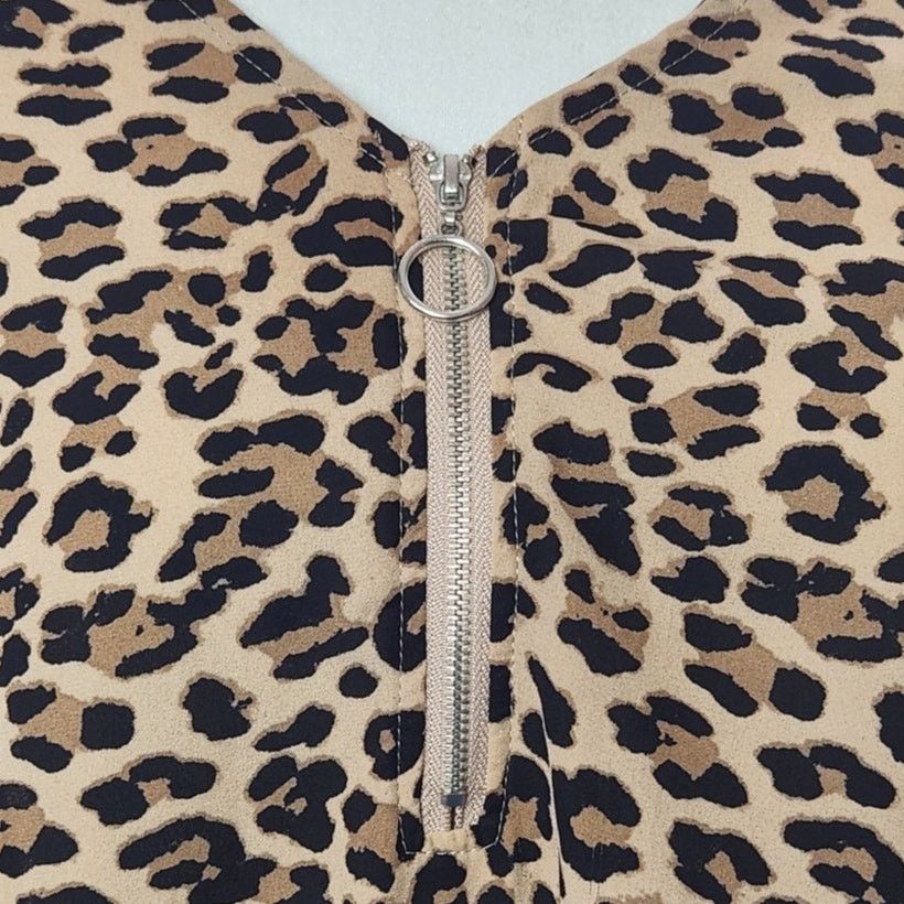 Other Justify Plus Size 1X Blouse Animal Print Short Sleeve Size XL / US 12-14 / IT 48-50 - 6 Thumbnail