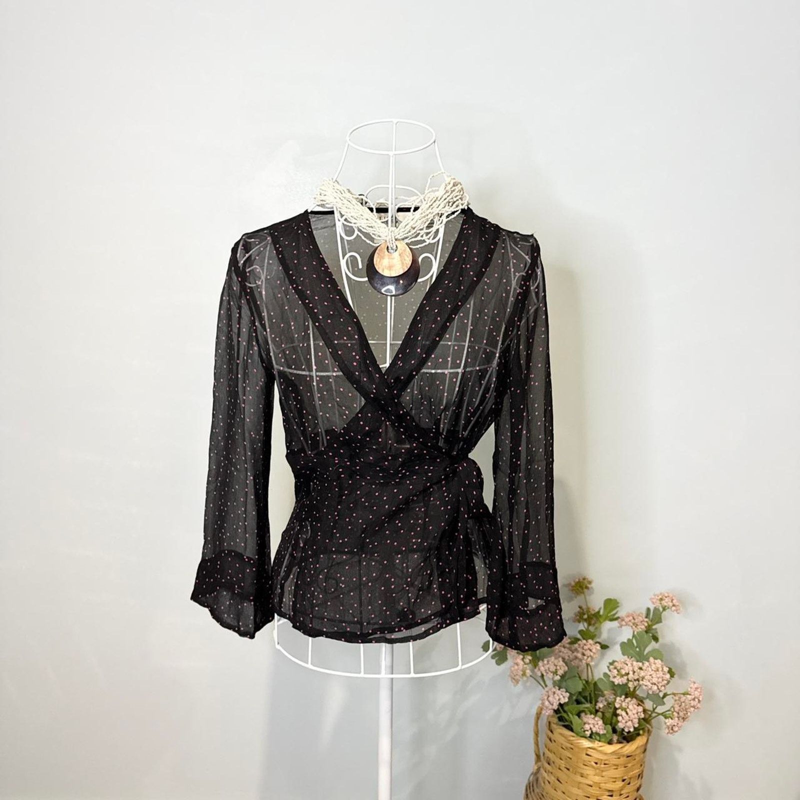 Other Pink & black polka dot silky vintage long sleeve blouse Size M / US 6-8 / IT 42-44 - 1 Thumbnail