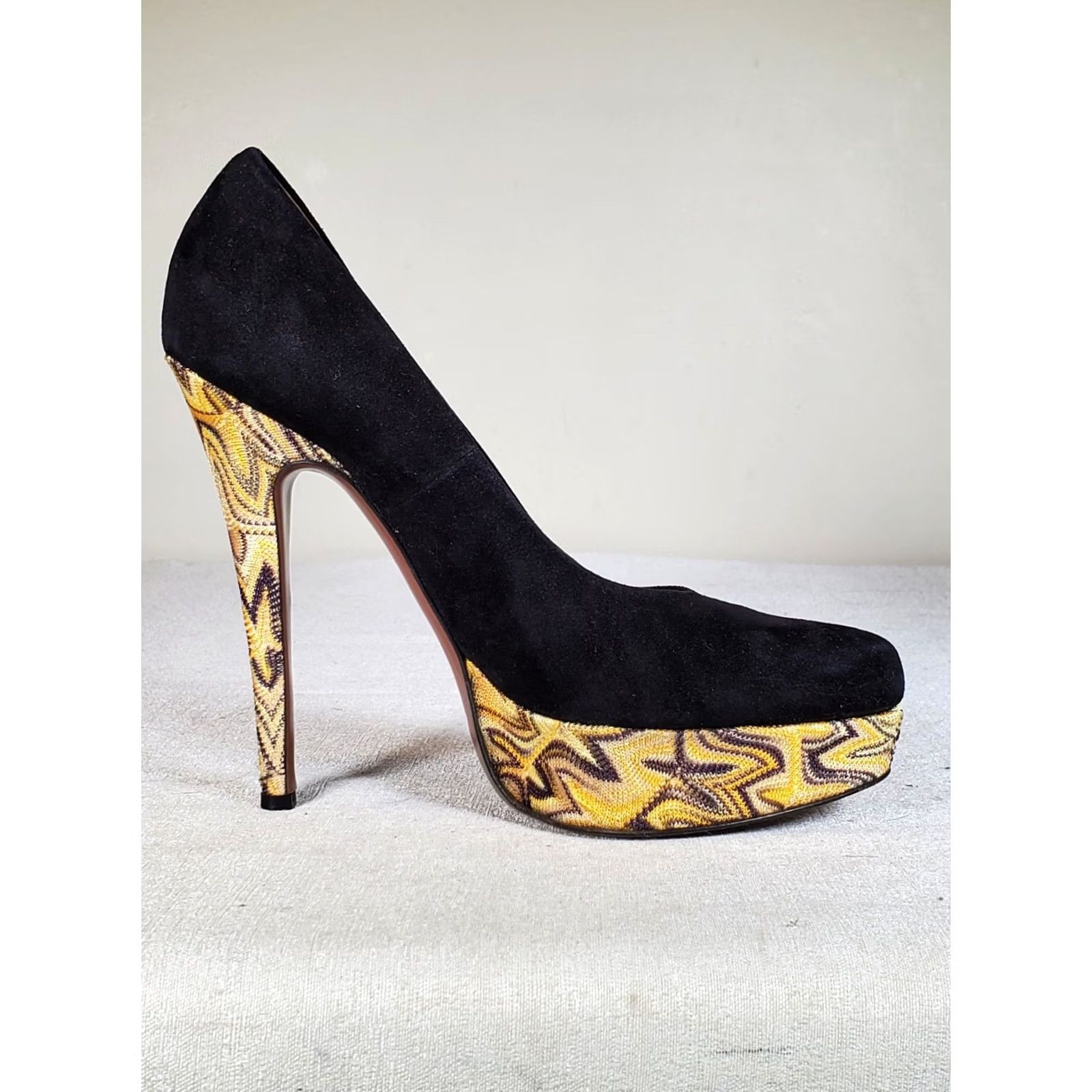 Missoni Missoni Black Suede Fabric Platform Pumps Gold Lurex Knit Covering Midsole Heel Women's US 6 (EU 36) Size US 6 / IT 36 - 4 Thumbnail