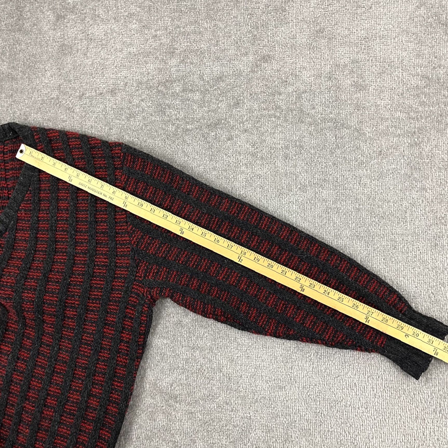 Vintage VINTAGE Woolrich Sweater Mens XL Red Gray Knit Wool Blend Jumper V-Neck USA 90s Size US XL / EU 56 / 4 - 5 Thumbnail