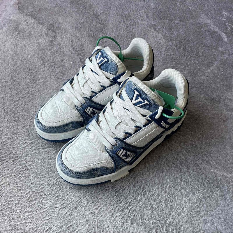 Louis Vuitton Louis Vuitton Denim and Leather Low-top Sneakers 0079 Size US 8 / IT 38 - 1 Thumbnail