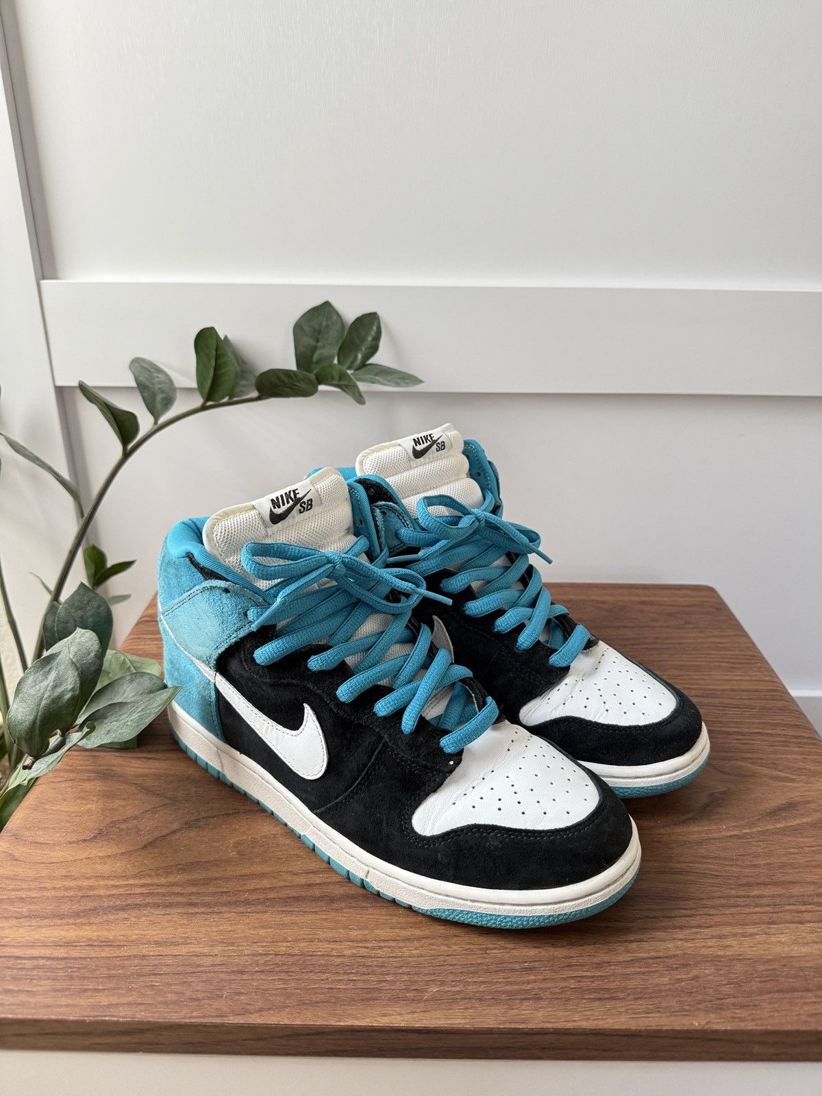 Nike SB Dunk High Send Help