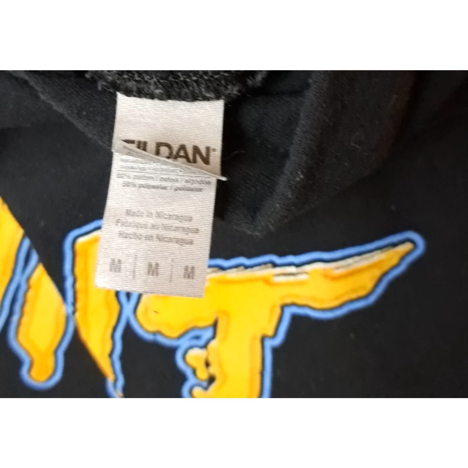 Gildan VINTAGE Haunt Scarecrow Cedar Point Theme Ride Sweatshirt Medium Hooded Pullover Gildan Black Women 24in long 21in pit to pit Size M / US 6-8 / IT 42-44 - 7 Thumbnail