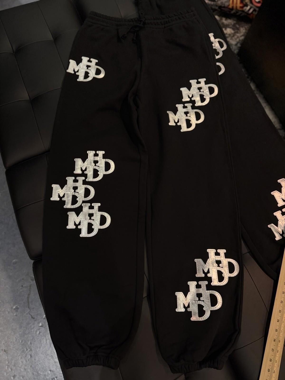 HMDD HMDD Patchwork Letter Print Sweatpants Black Silver (XL) NEW Size 40" / US 18 - 1 Thumbnail