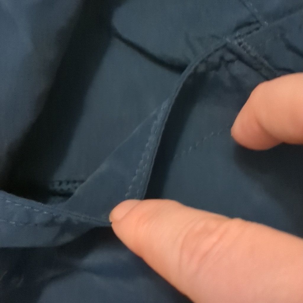Columbia Columbia navy blue performance fishing gear shorts size med. Size 30" / US 8 / IT 44 - 4 Thumbnail