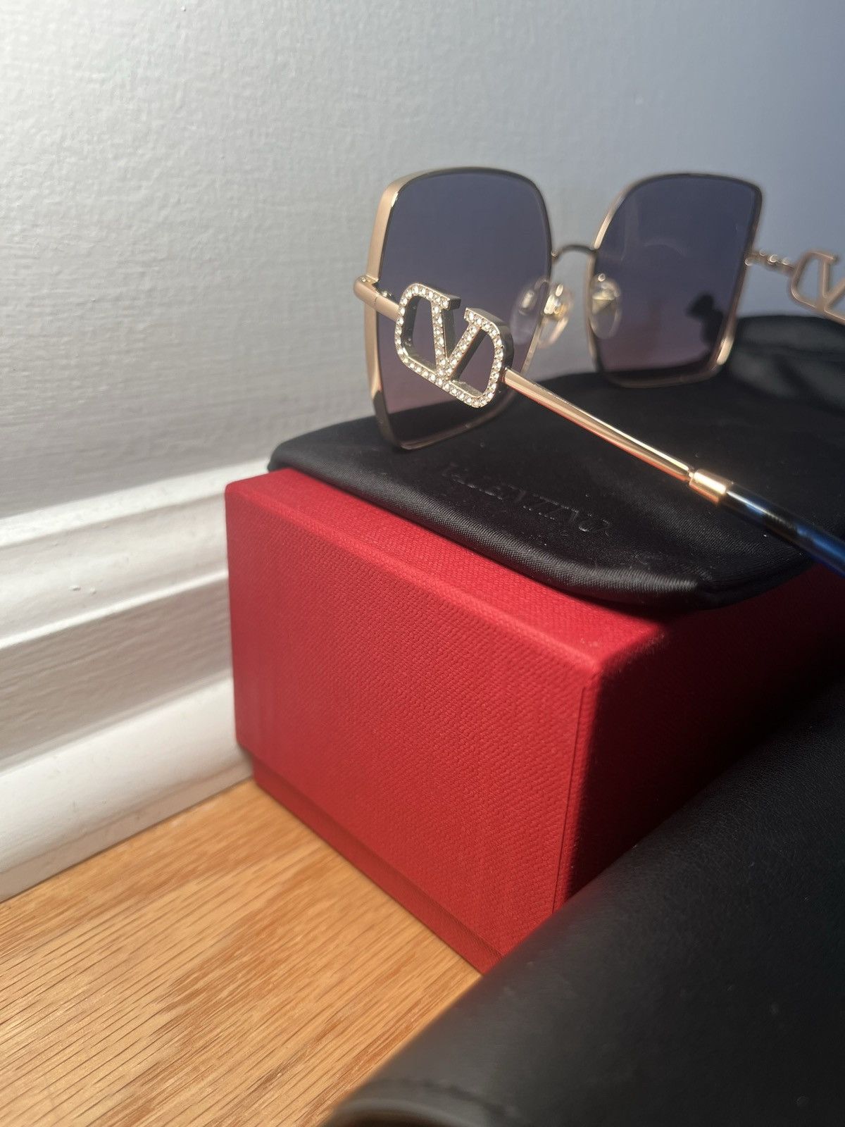Valentino Valentino Square Sunglasses Luxottica Group Limited Edition Size ONE SIZE - 5 Thumbnail