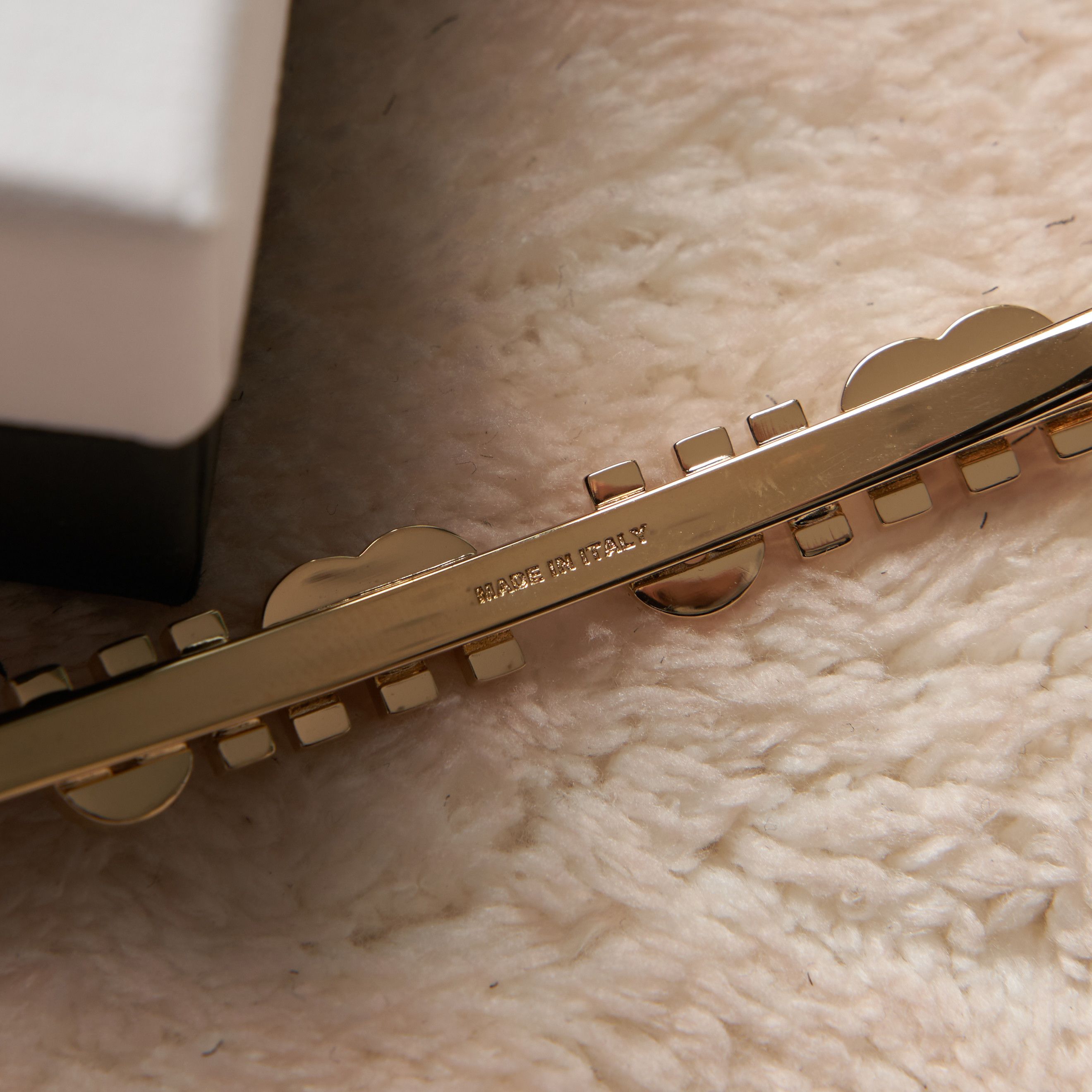 Miu Miu MIU MIU Enameled Metal Hair Clip WHITE Size ONE SIZE - 3 Thumbnail